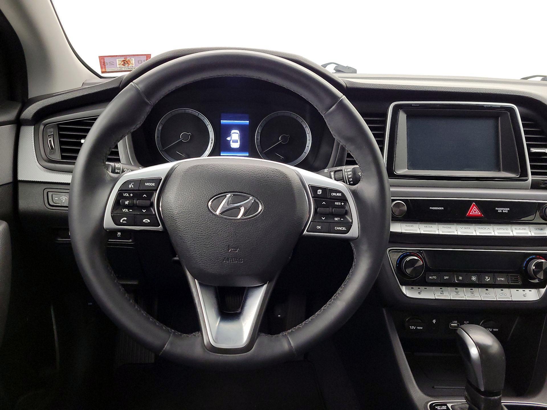 Thumbnail: 2019 Hyundai Sonata - 10
