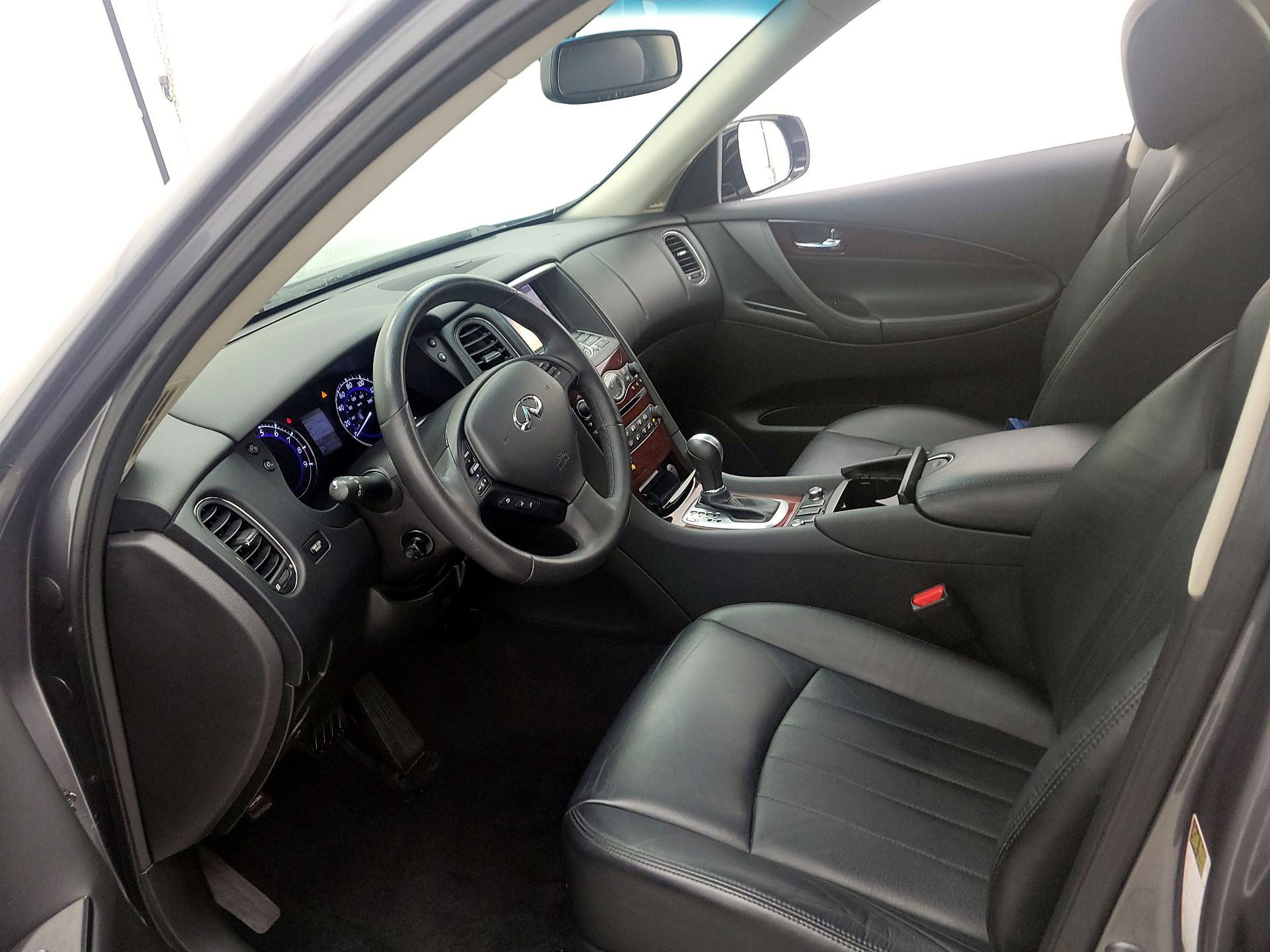 Thumbnail: 2016 INFINITI QX50 - 11