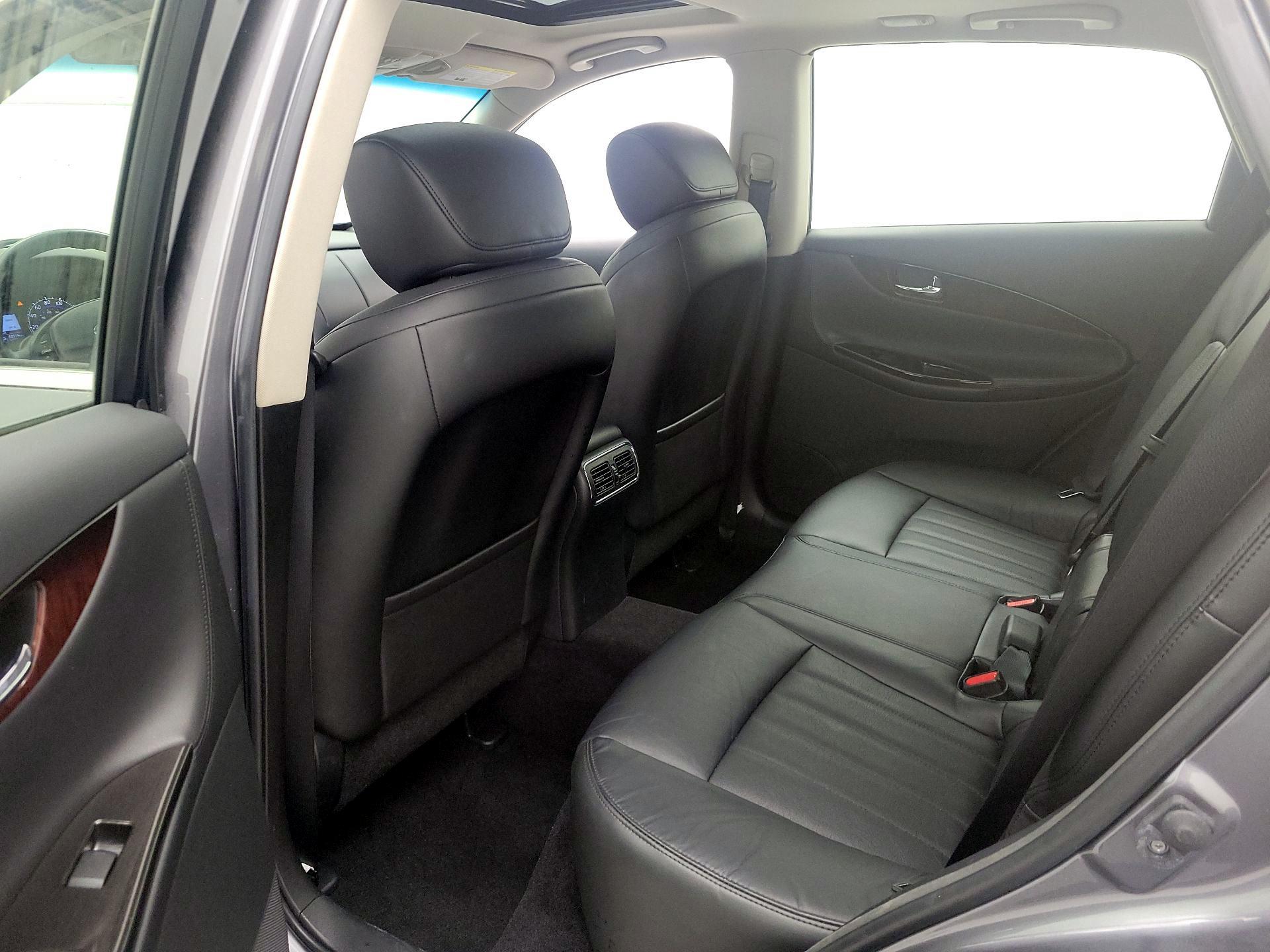 Thumbnail: 2016 INFINITI QX50 - 20
