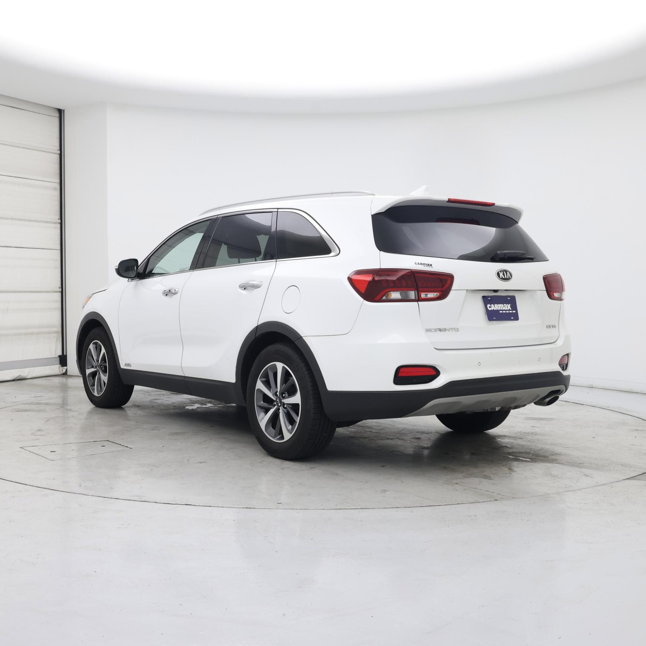Thumbnail: 2019 Kia Sorento - 2