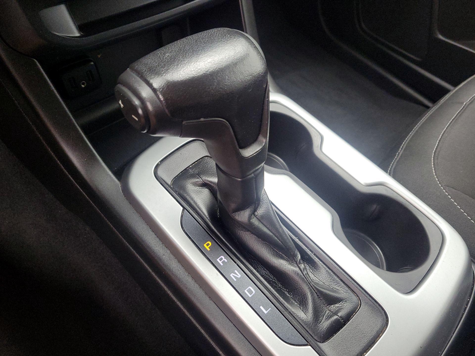Thumbnail: 2019 Chevrolet Colorado - 17