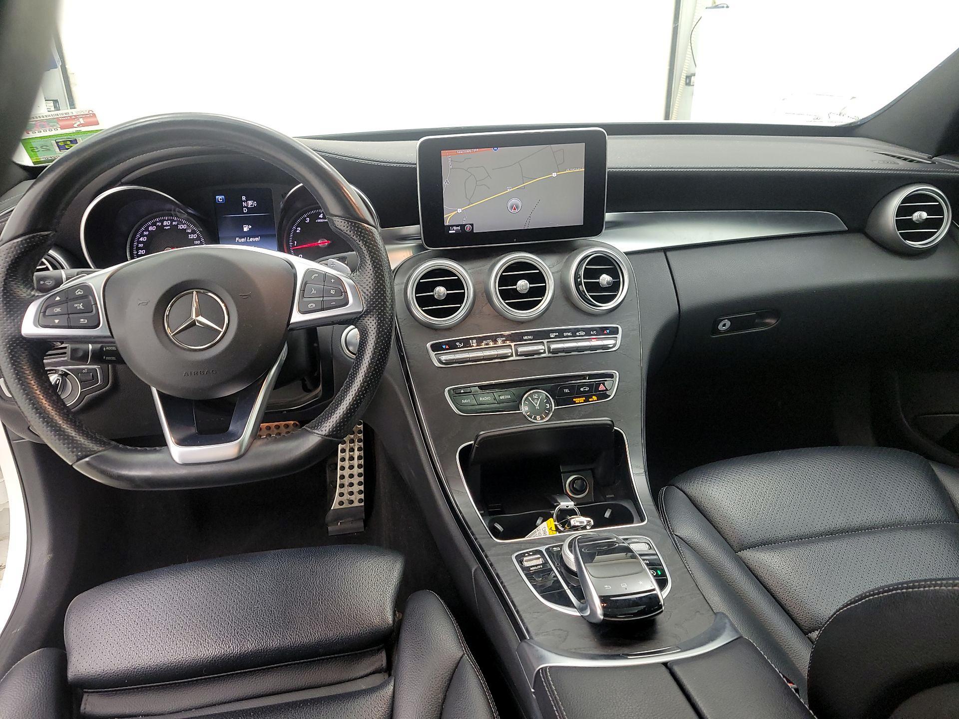 Thumbnail: 2015 Mercedes-Benz C-Class - 9