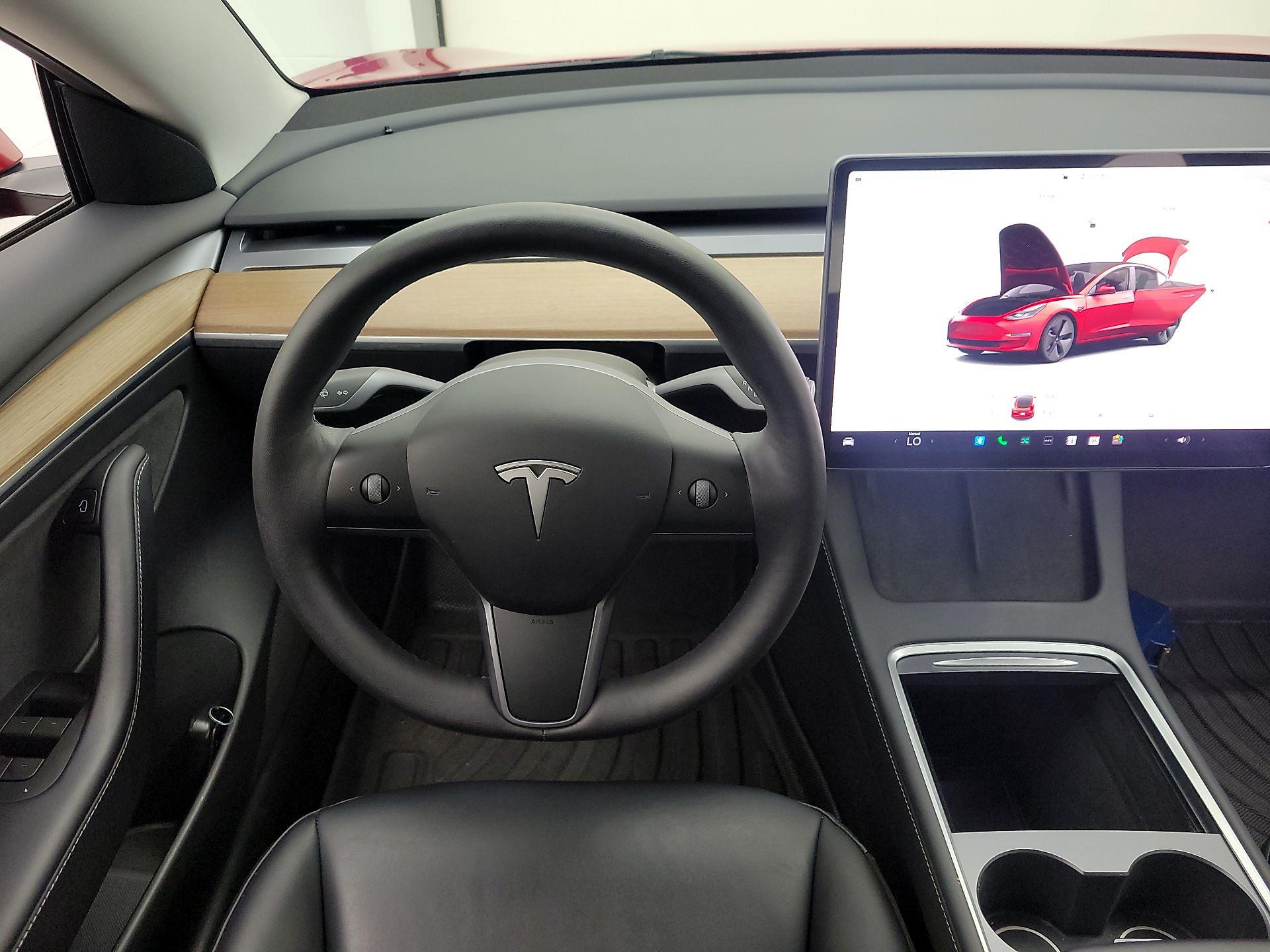 Thumbnail: 2023 Tesla Model 3 - 10