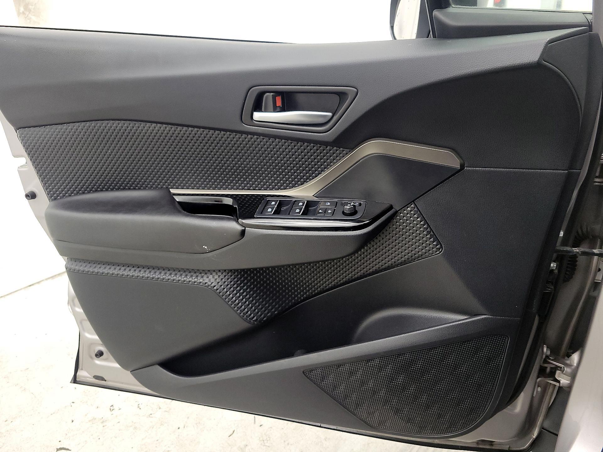 Thumbnail: 2019 Toyota C-HR - 12