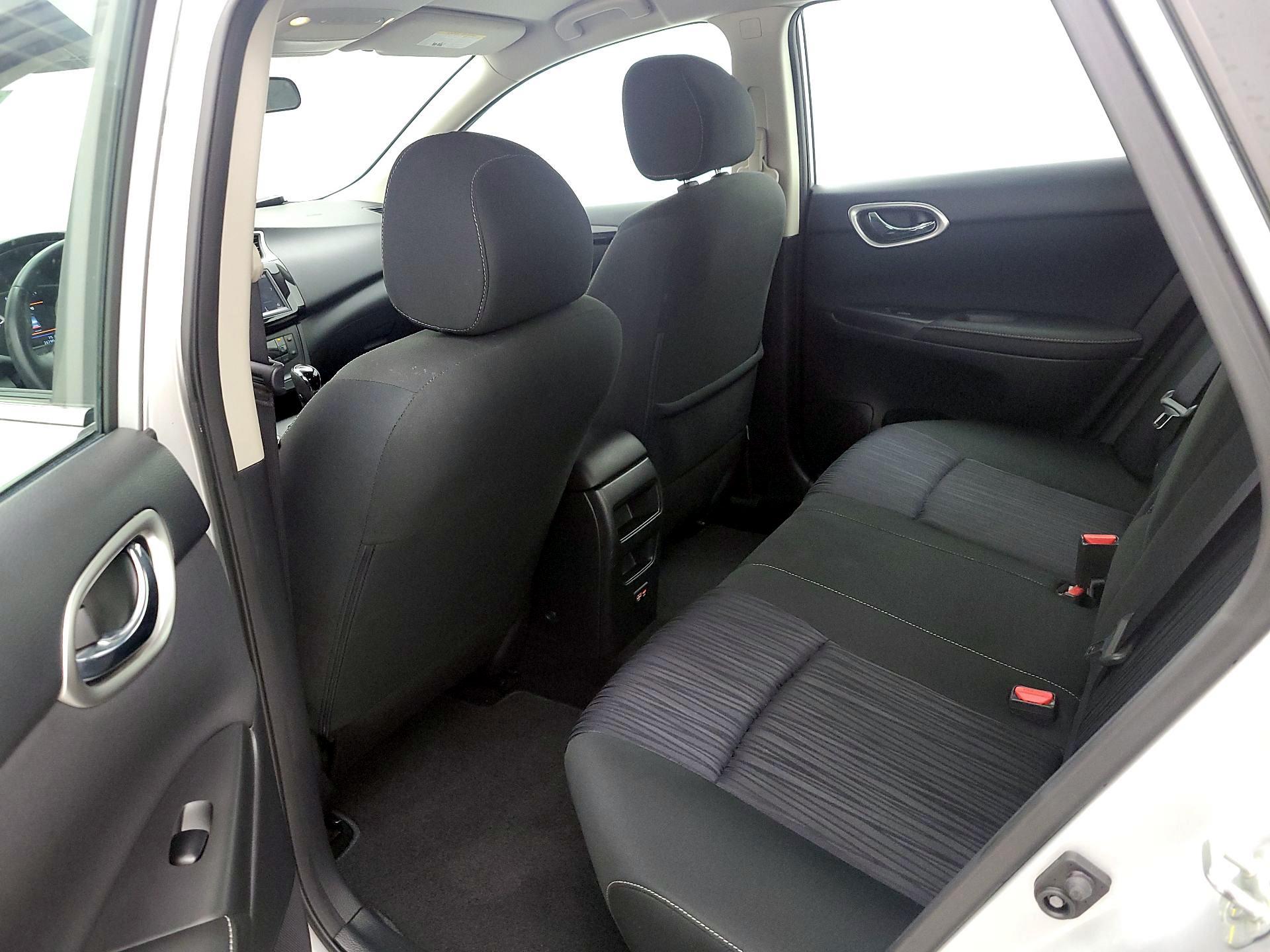 Thumbnail: 2019 Nissan Sentra - 19
