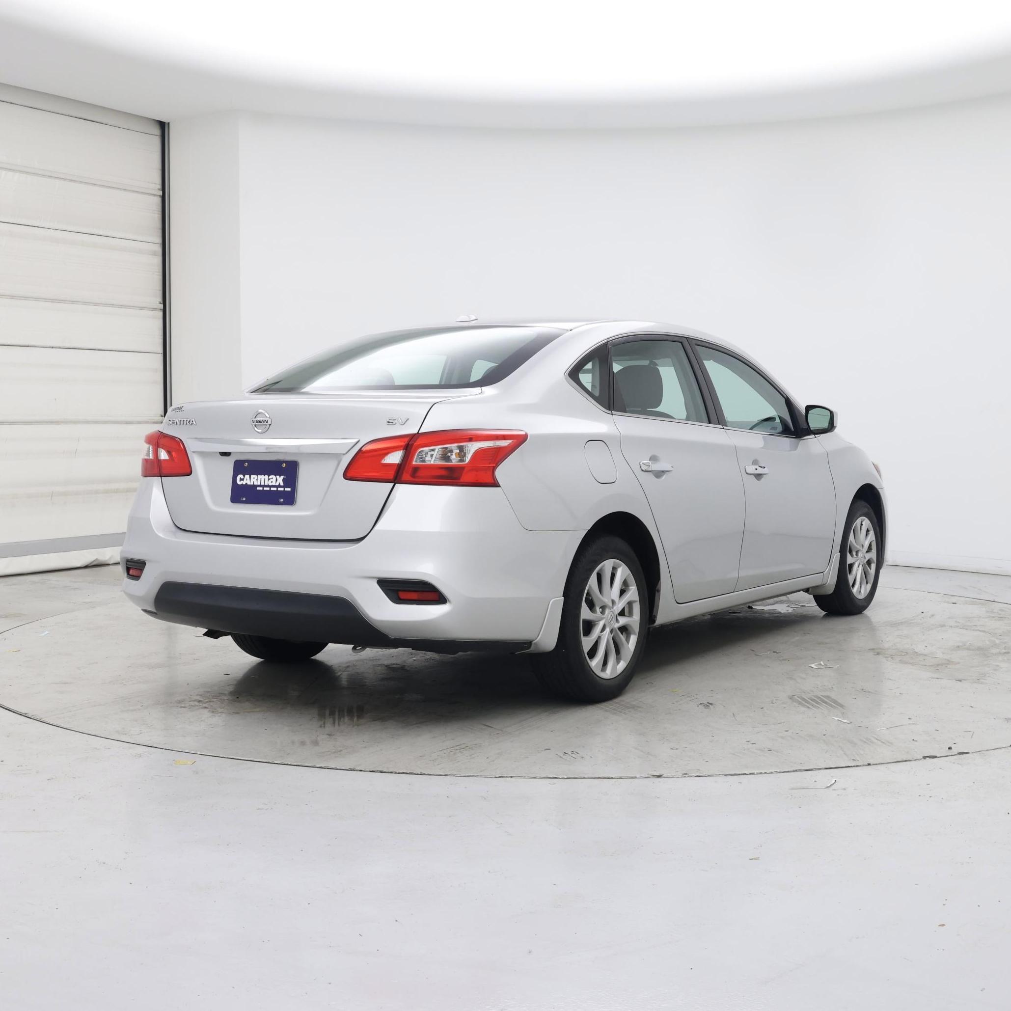 Thumbnail: 2019 Nissan Sentra - 8