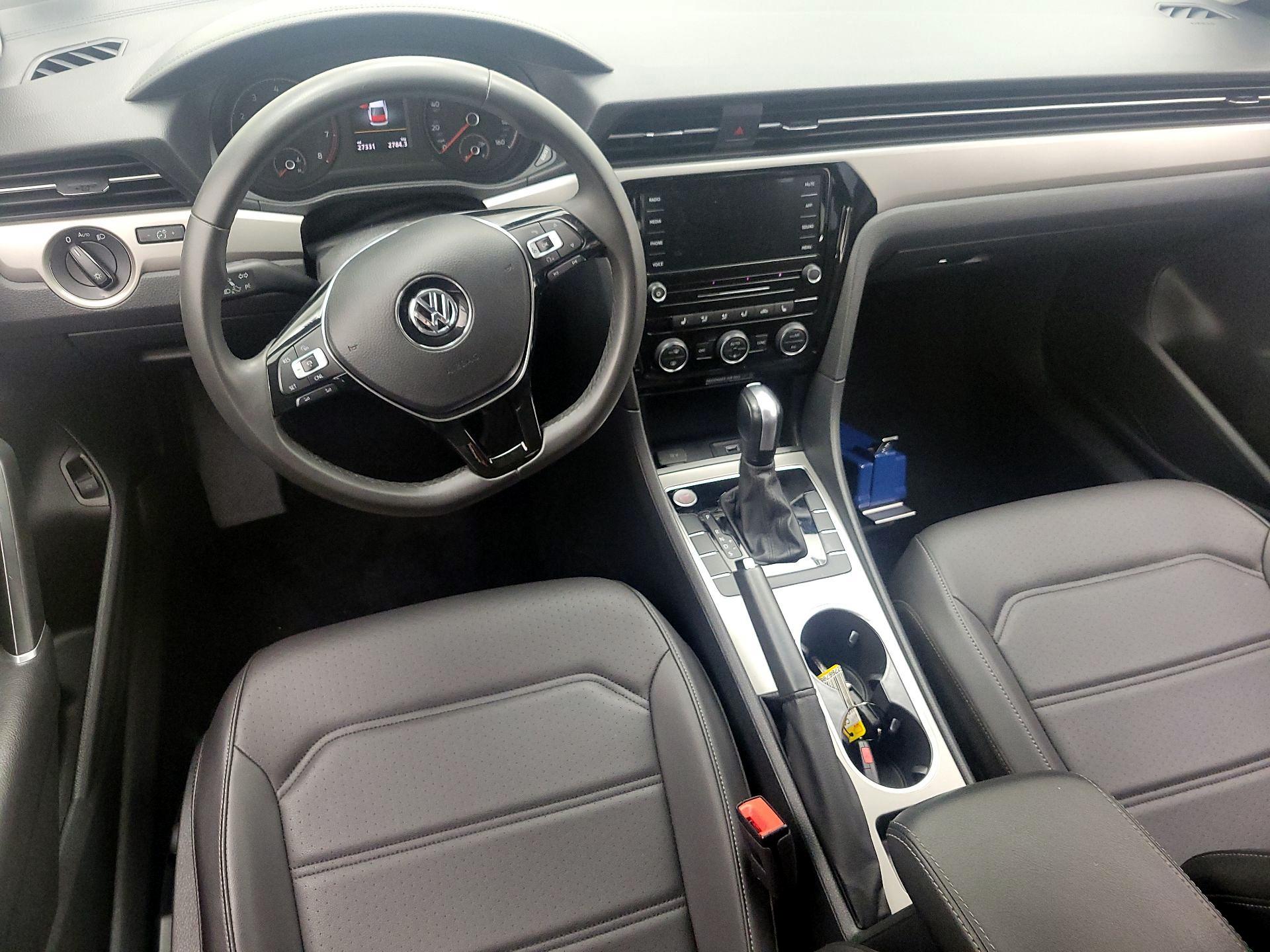 Thumbnail: 2021 Volkswagen Passat - 9