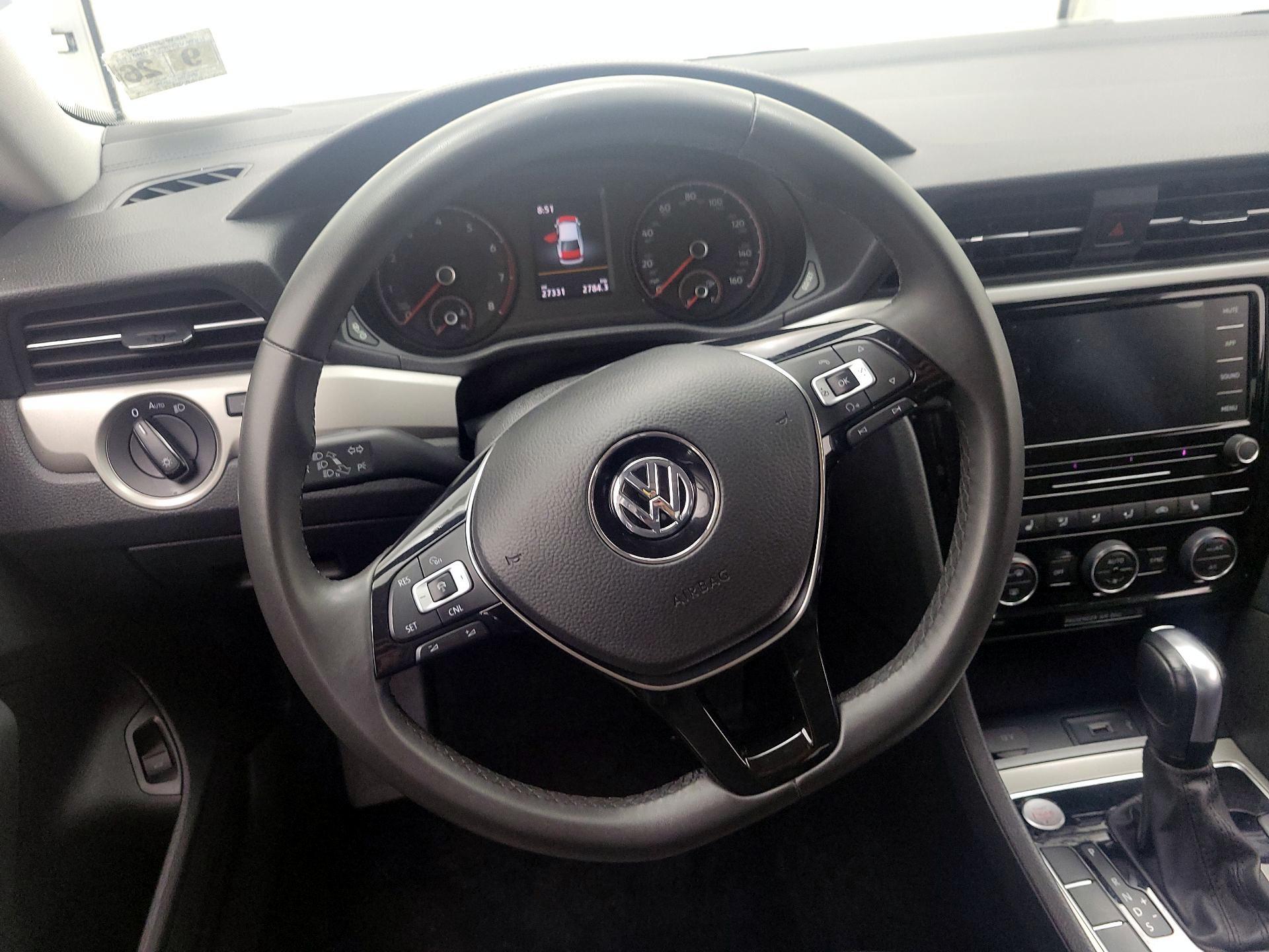 Thumbnail: 2021 Volkswagen Passat - 10