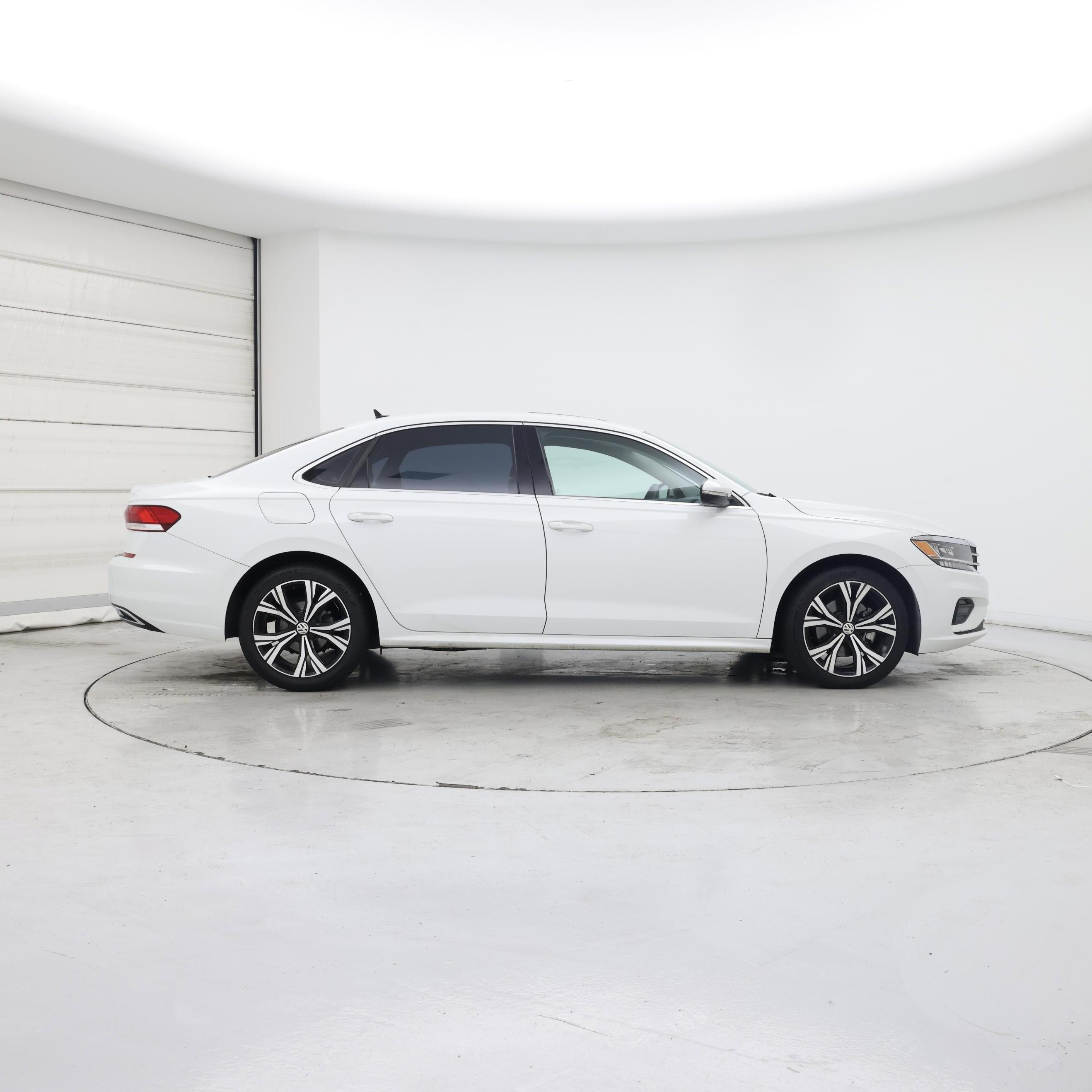 Thumbnail: 2021 Volkswagen Passat - 7