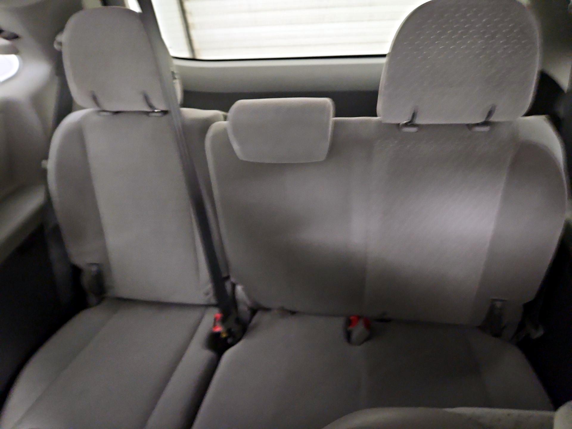 Thumbnail: 2015 Toyota Sienna - 20