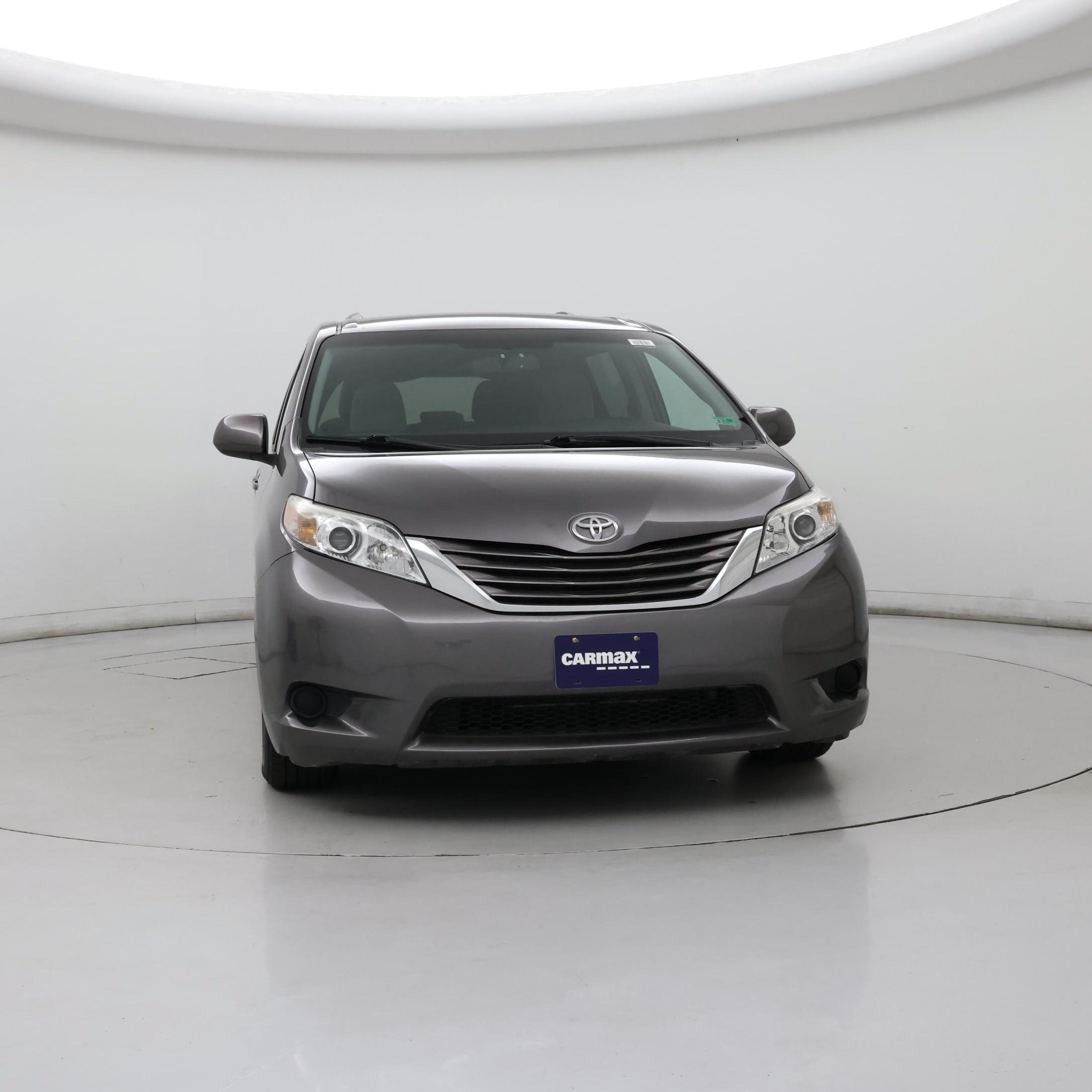 Thumbnail: 2015 Toyota Sienna - 5
