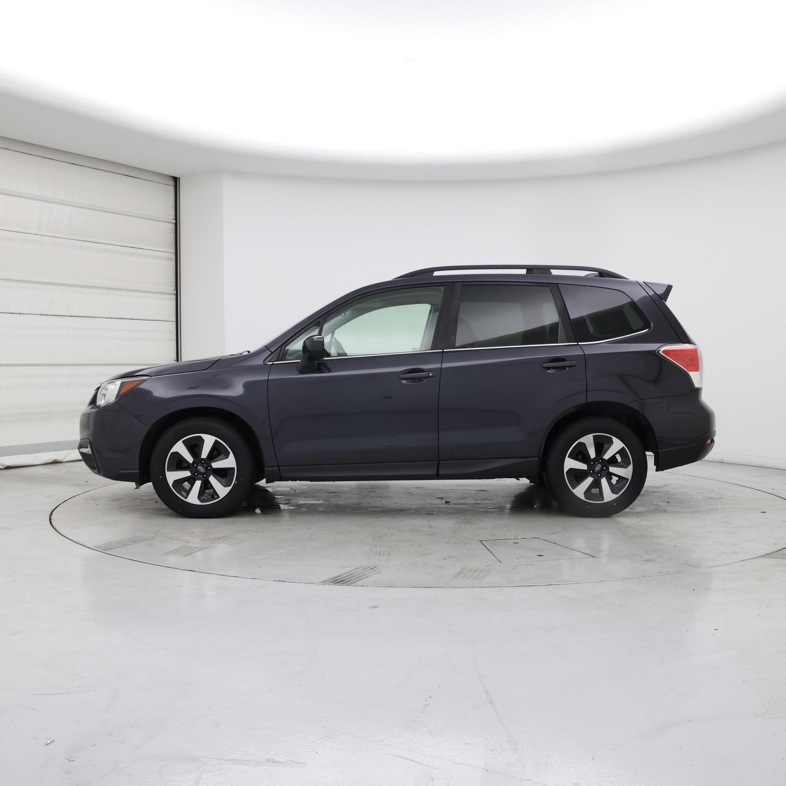 Thumbnail: 2017 Subaru Forester - 3