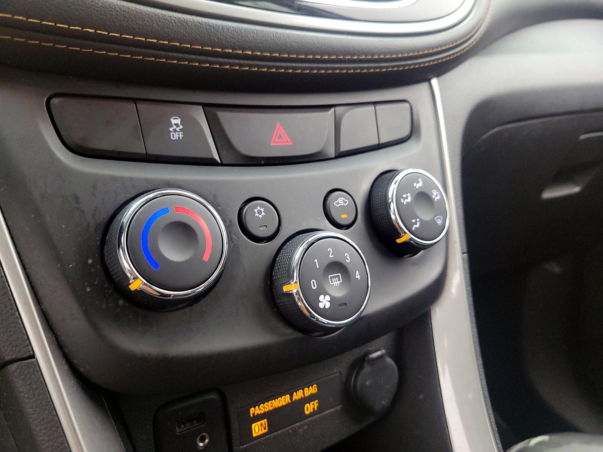 Thumbnail: 2017 Chevrolet Trax - 15
