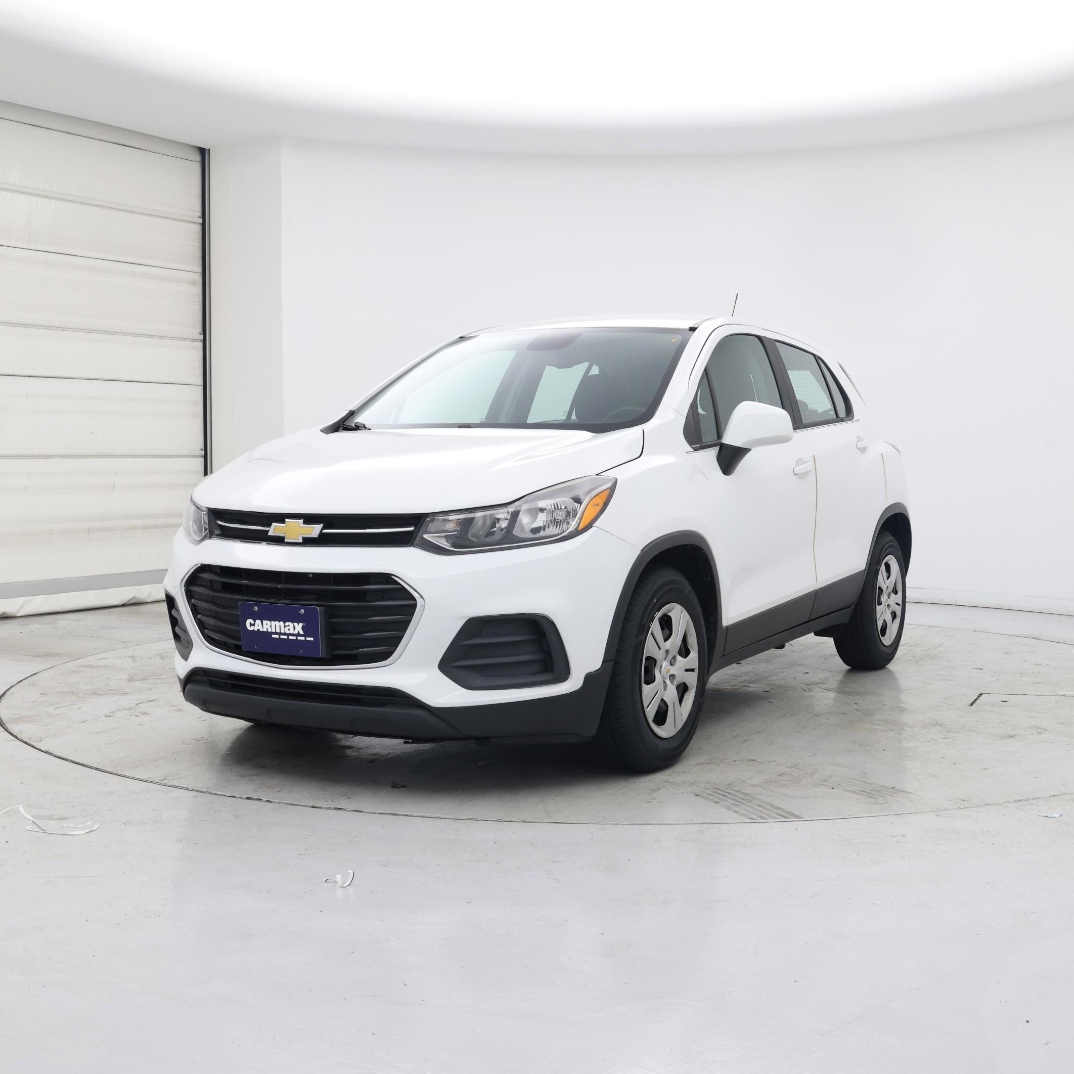 Thumbnail: 2017 Chevrolet Trax - 4