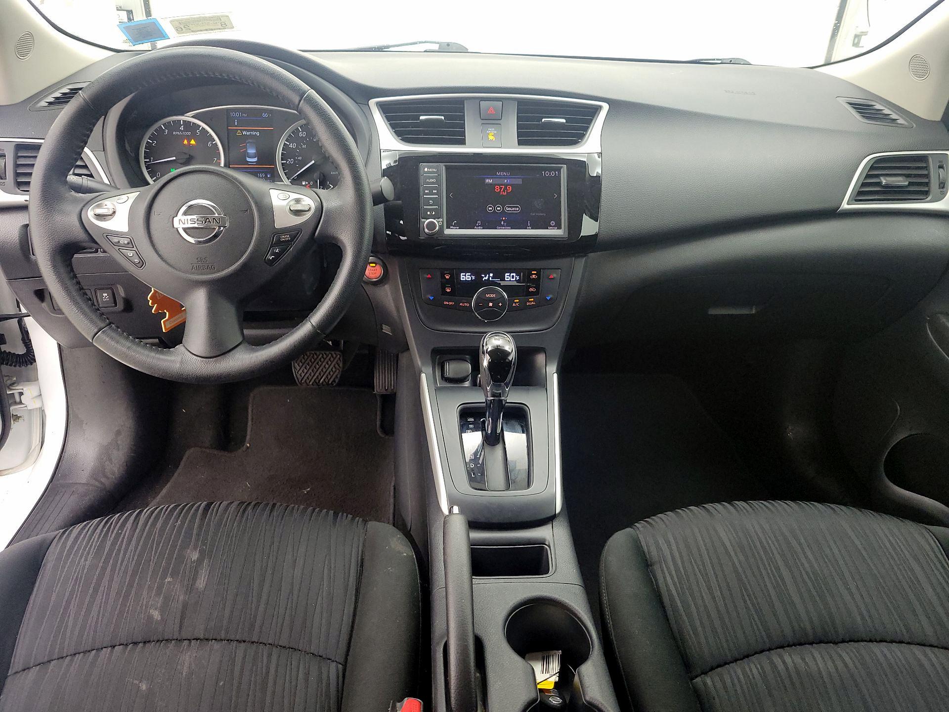Thumbnail: 2019 Nissan Sentra - 9