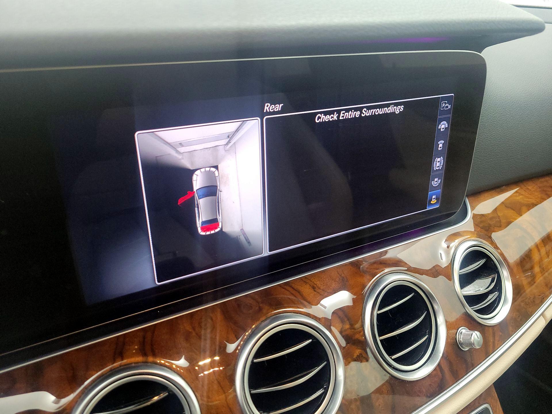Thumbnail: 2019 Mercedes-Benz E-Class - 15