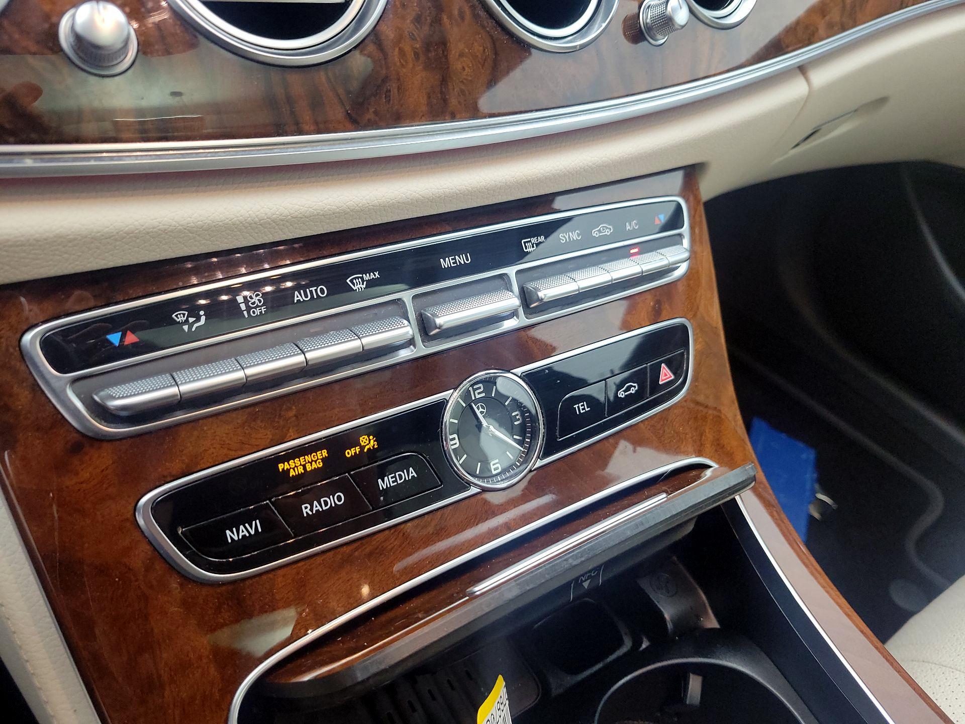 Thumbnail: 2019 Mercedes-Benz E-Class - 17