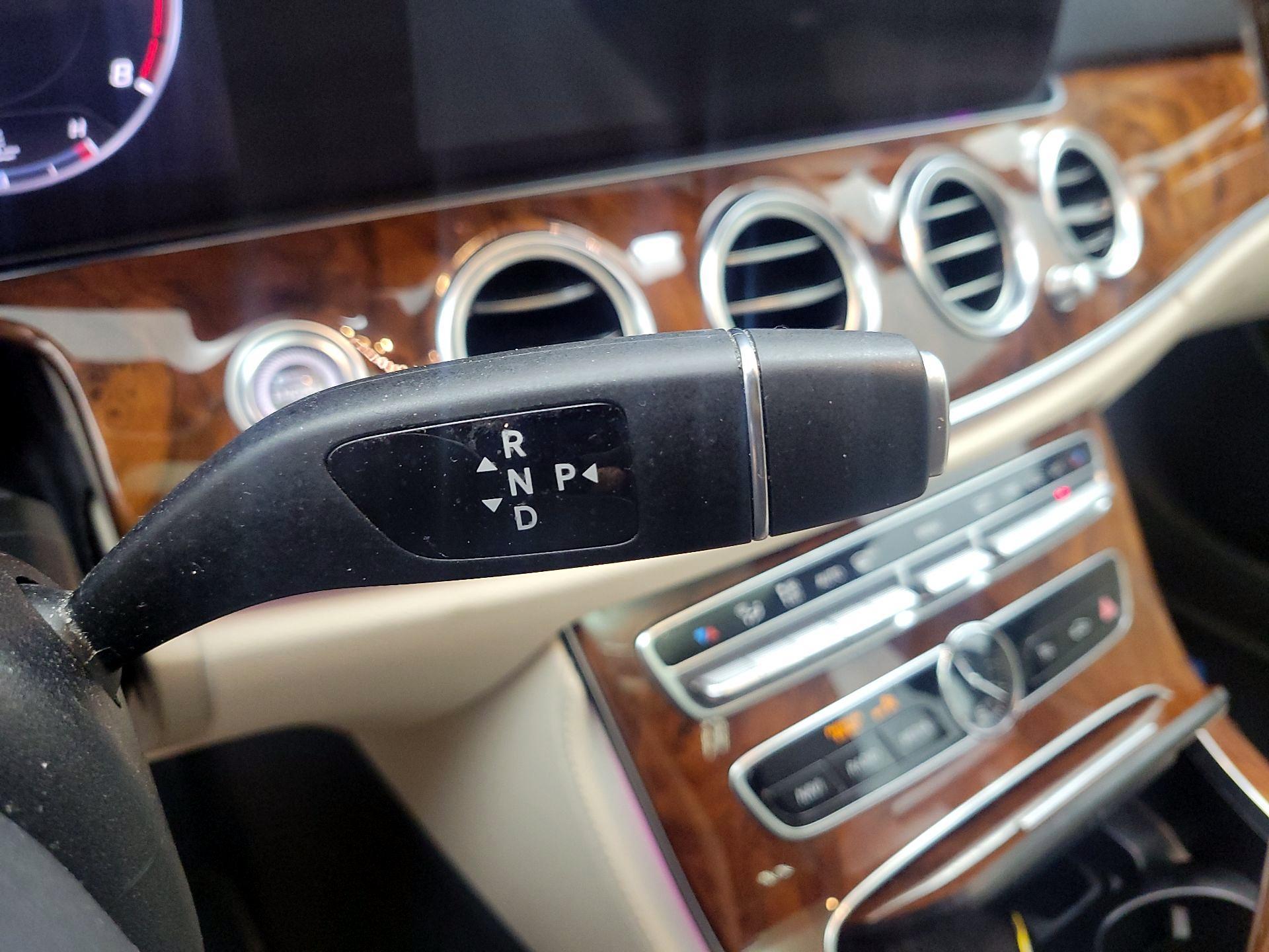 Thumbnail: 2019 Mercedes-Benz E-Class - 18