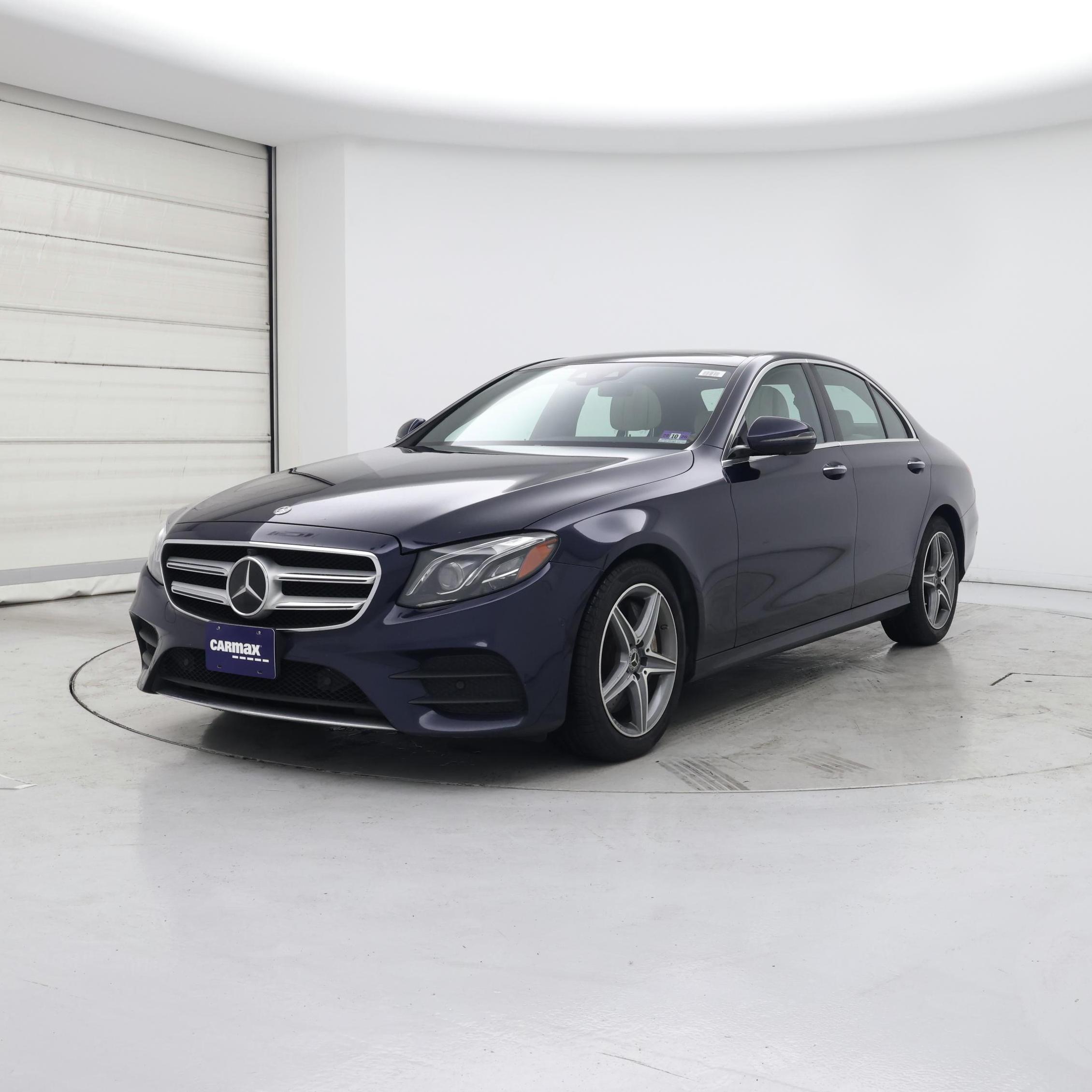 Thumbnail: 2019 Mercedes-Benz E-Class - 4