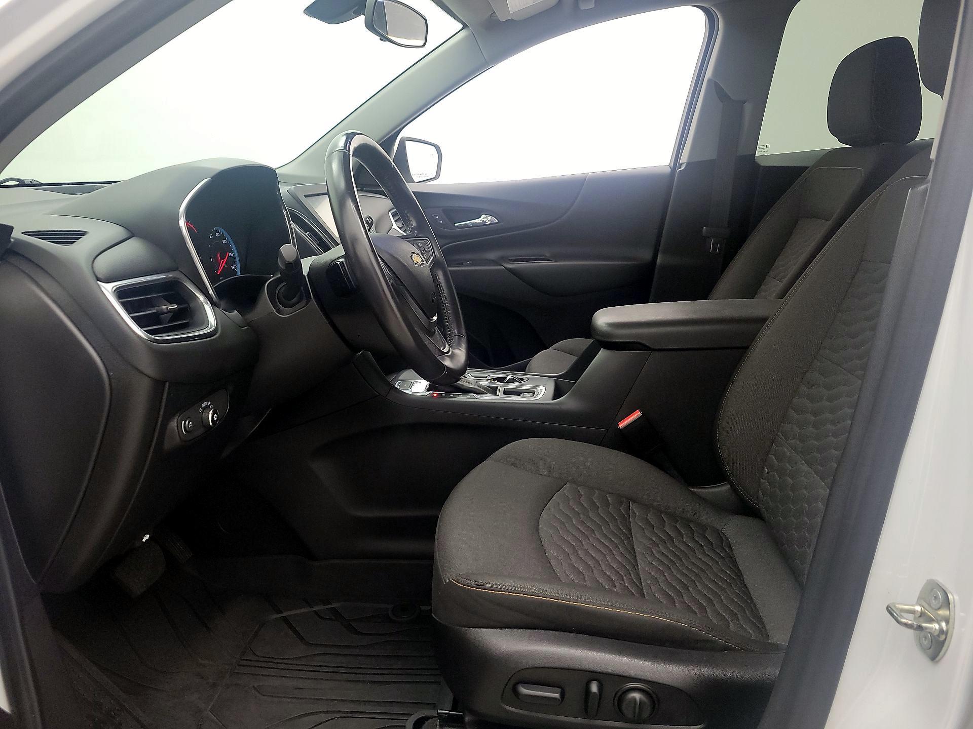 Thumbnail: 2018 Chevrolet Equinox - 11