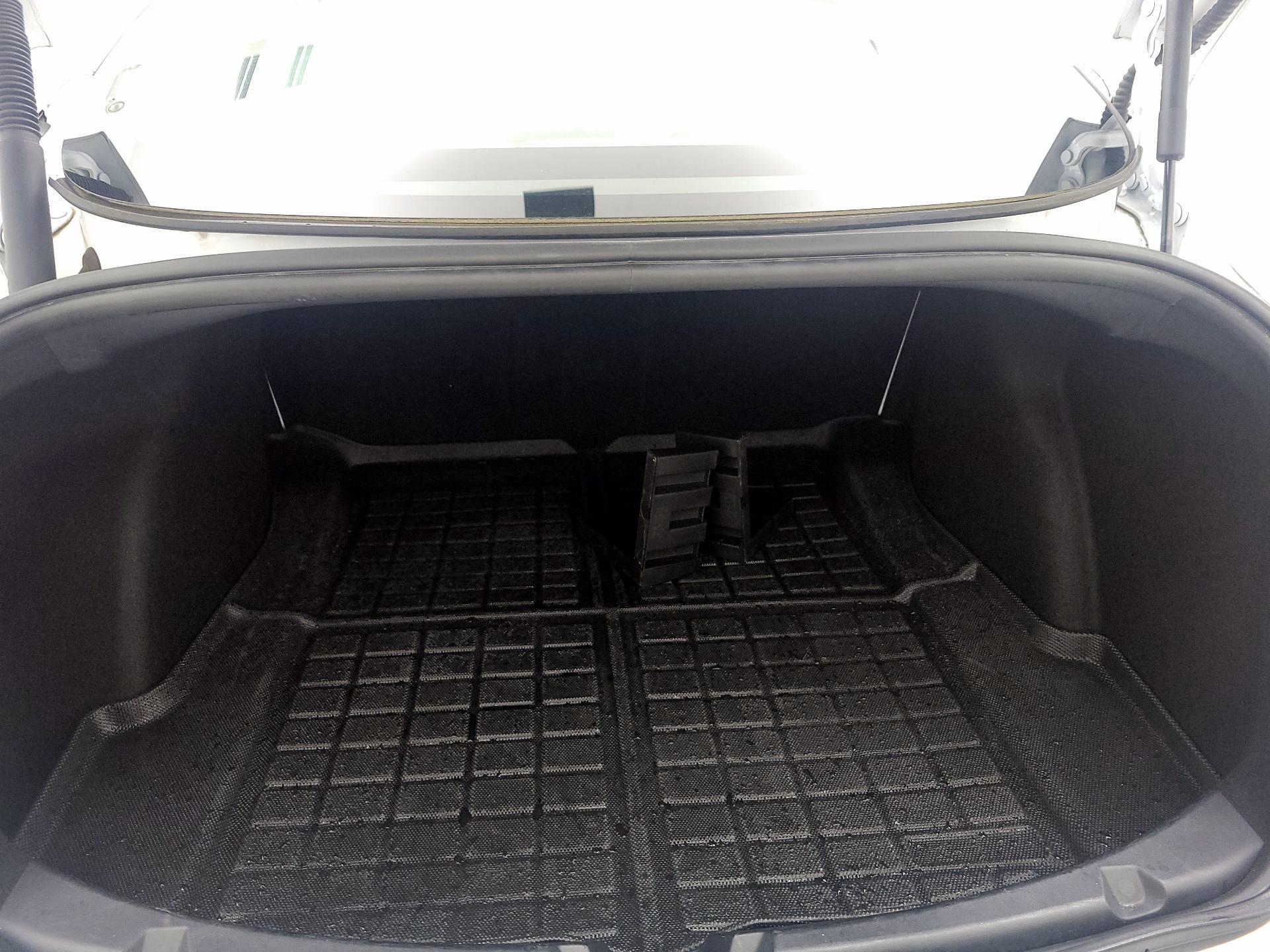 Thumbnail: 2021 Tesla Model 3 - 19