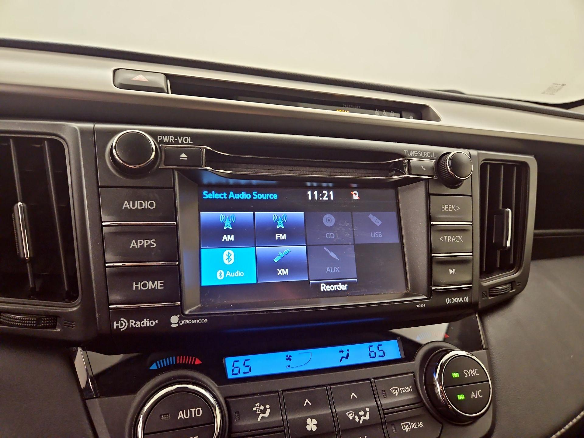 Thumbnail: 2017 Toyota RAV4 - 15