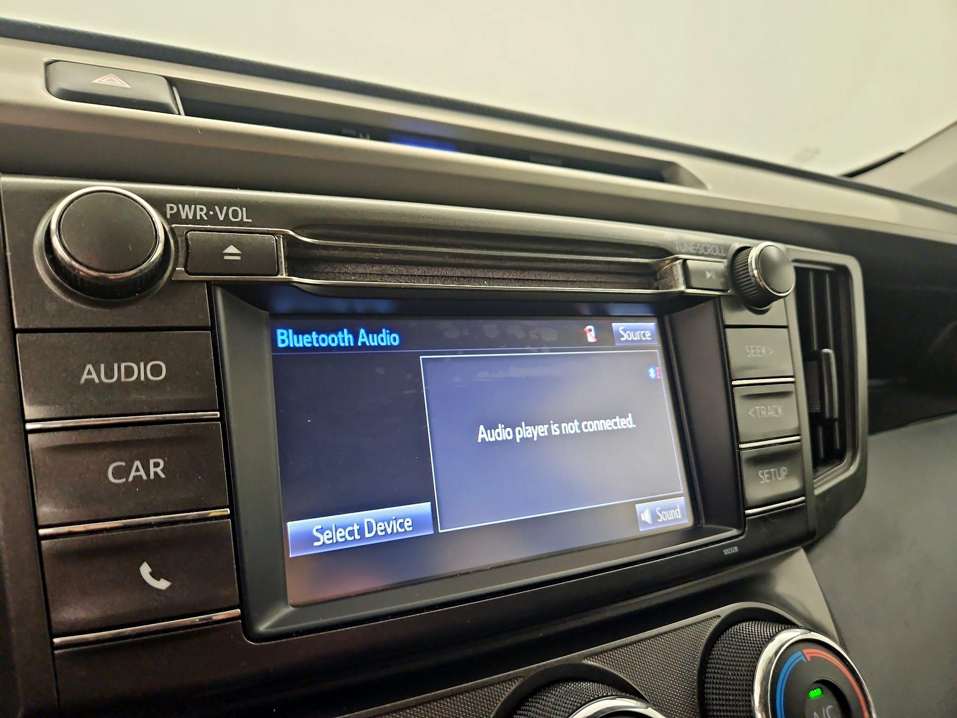 Thumbnail: 2014 Toyota RAV4 - 15