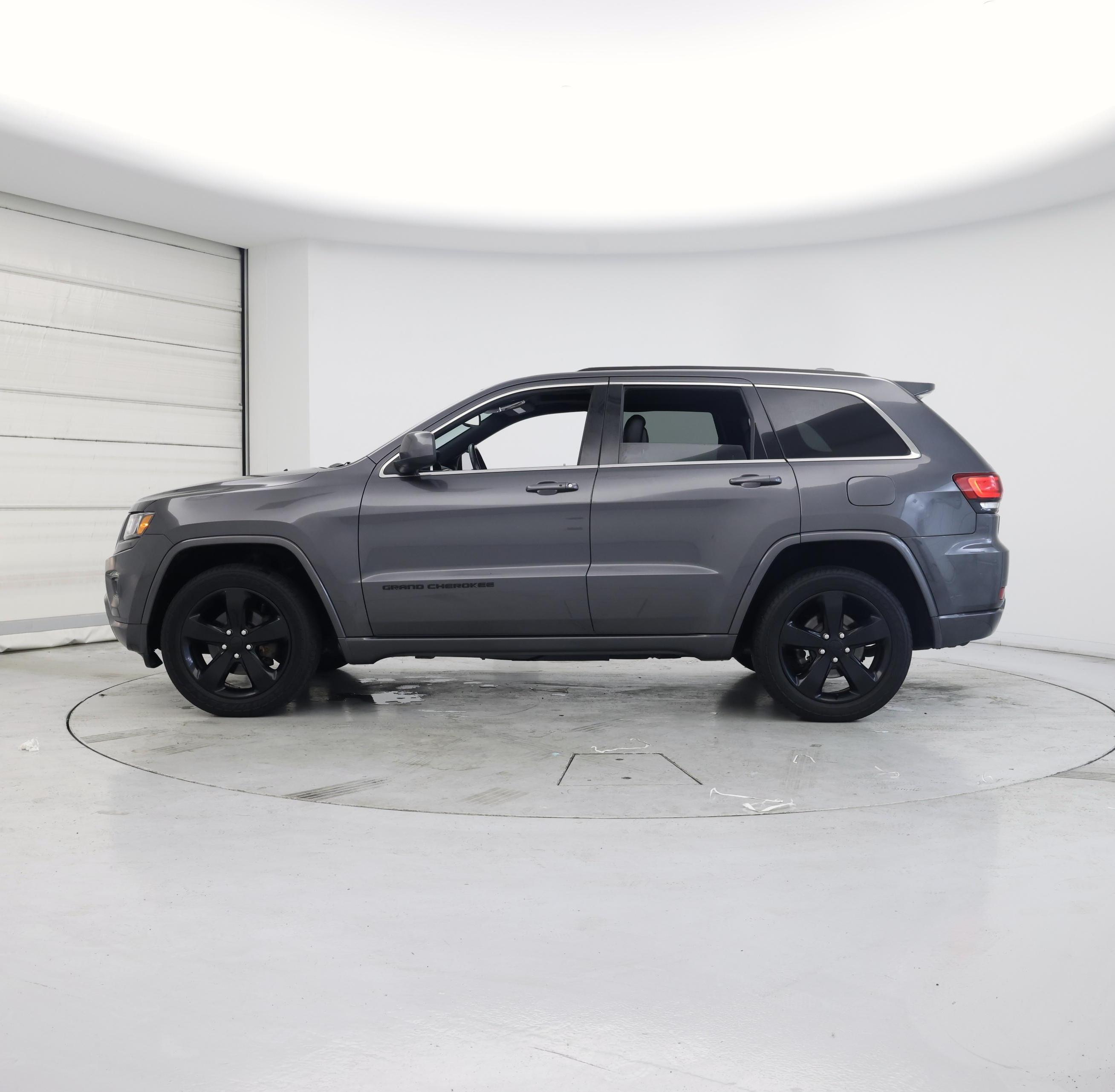 Thumbnail: 2015 Jeep Grand Cherokee - 3