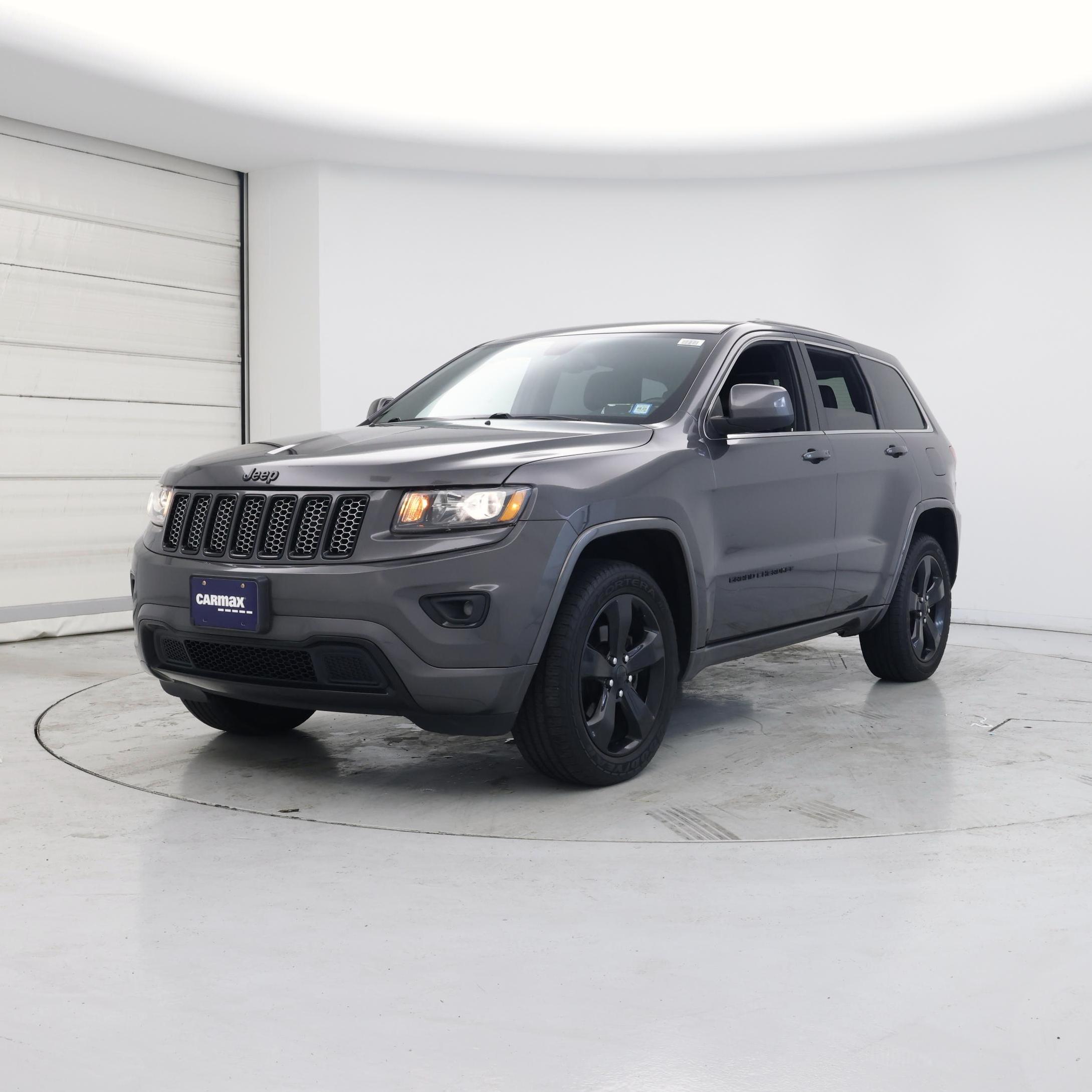 Thumbnail: 2015 Jeep Grand Cherokee - 4