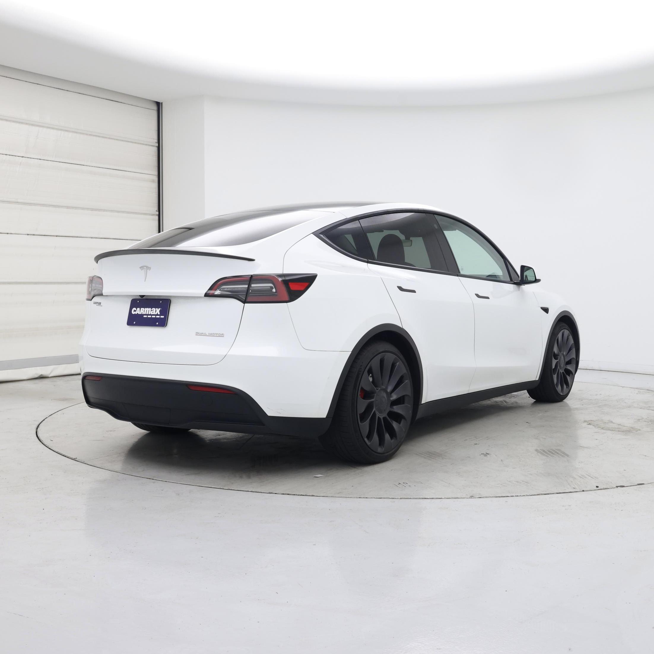 Thumbnail: 2023 Tesla Model Y - 8