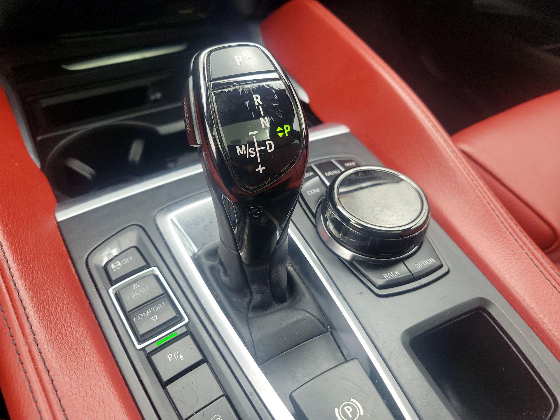 Thumbnail: 2018 BMW X6 - 18