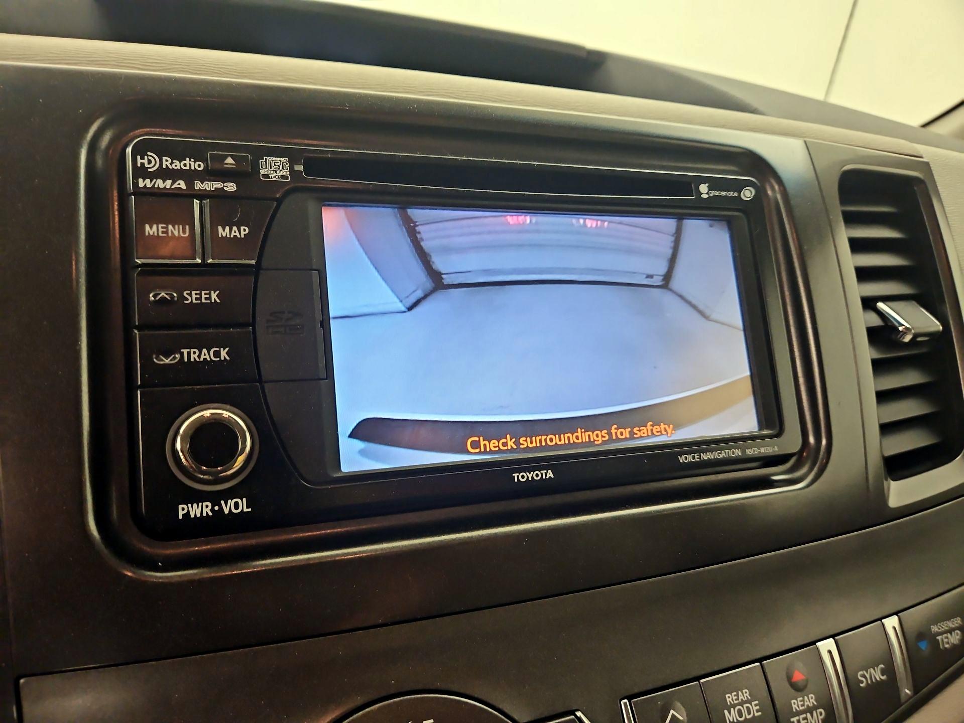 Thumbnail: 2014 Toyota Sienna - 15