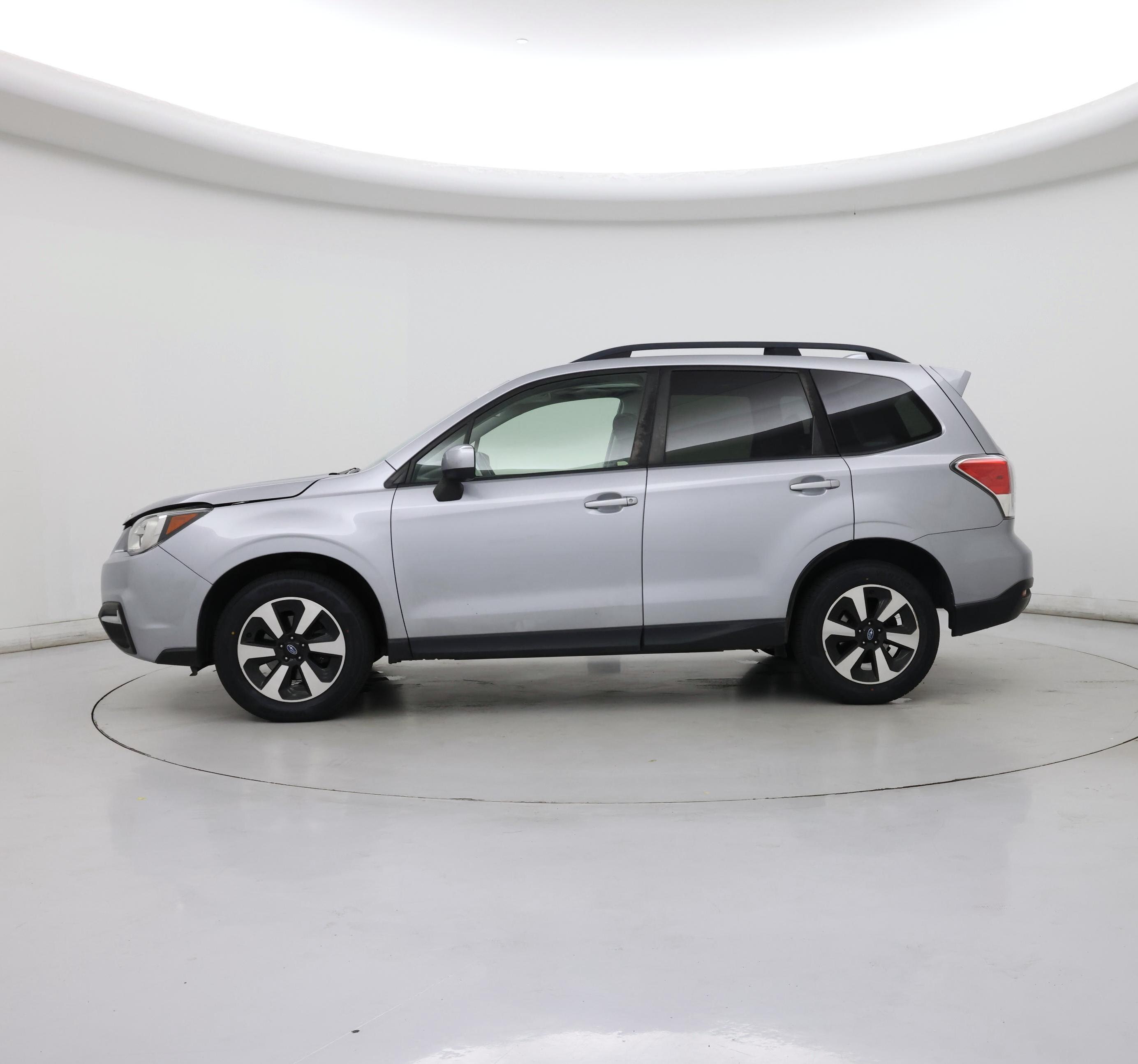 Thumbnail: 2017 Subaru Forester - 3