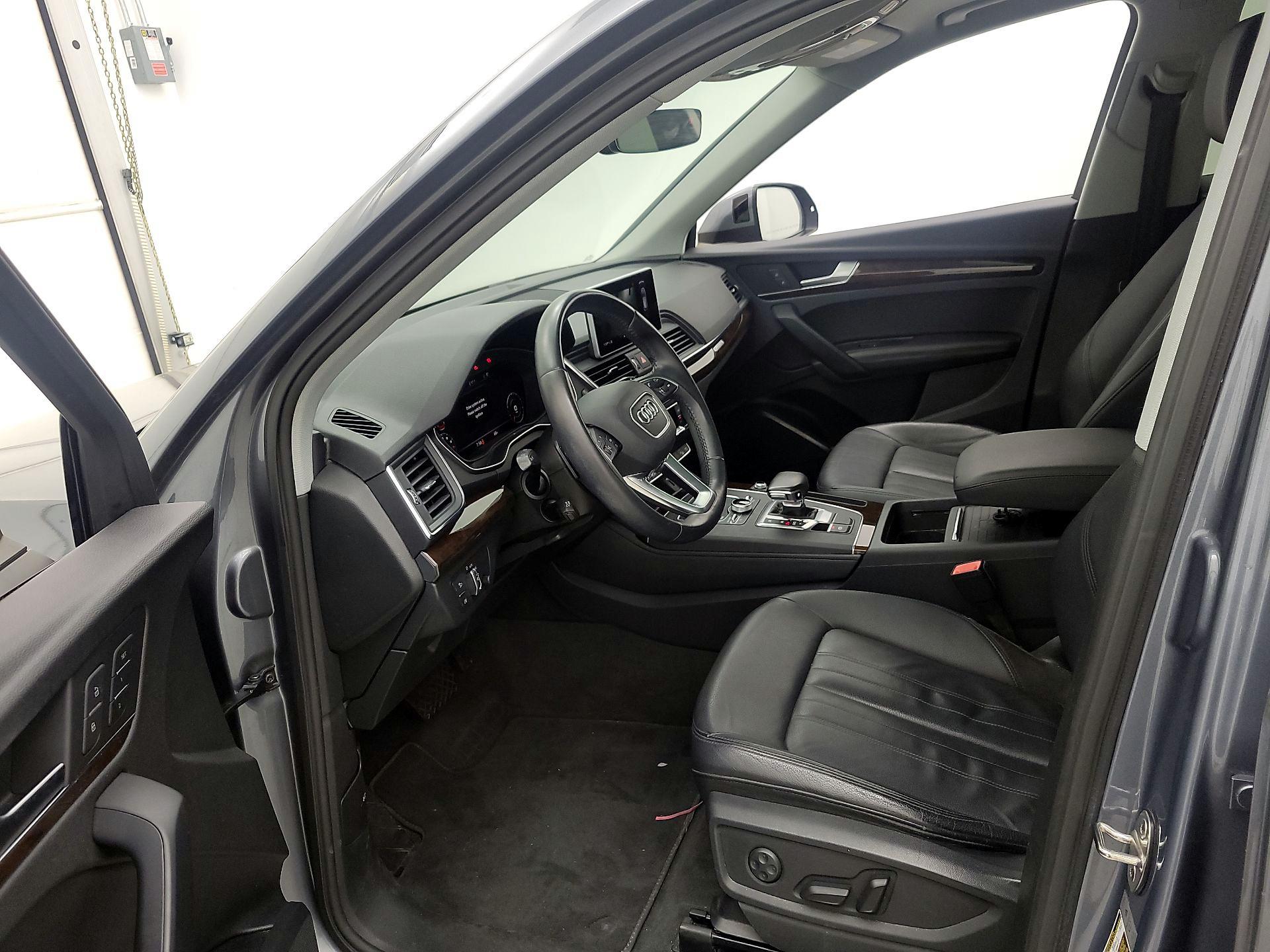 Thumbnail: 2019 Audi Q5 - 11