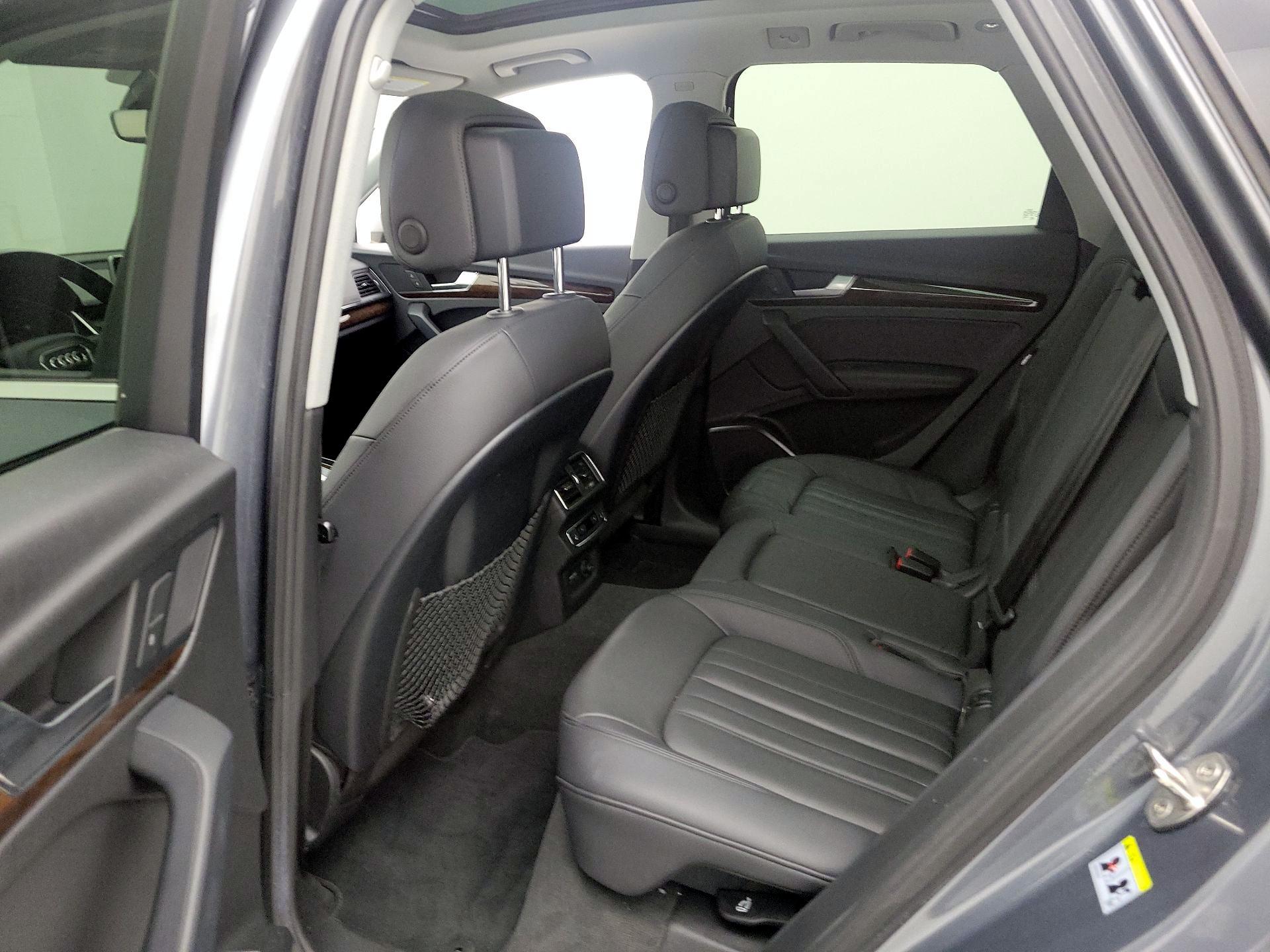 Thumbnail: 2019 Audi Q5 - 19