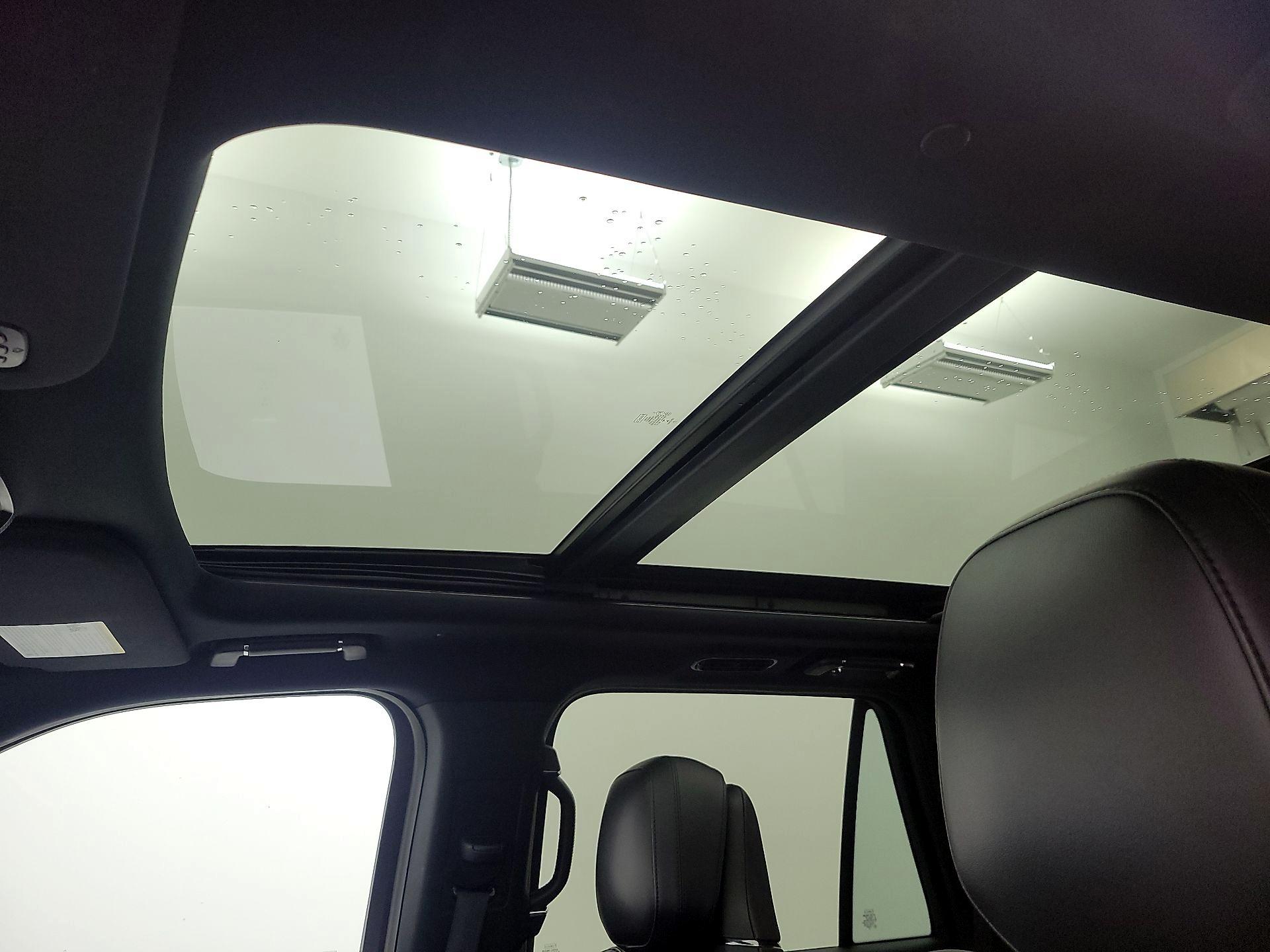 Thumbnail: 2021 Lincoln Navigator - 20