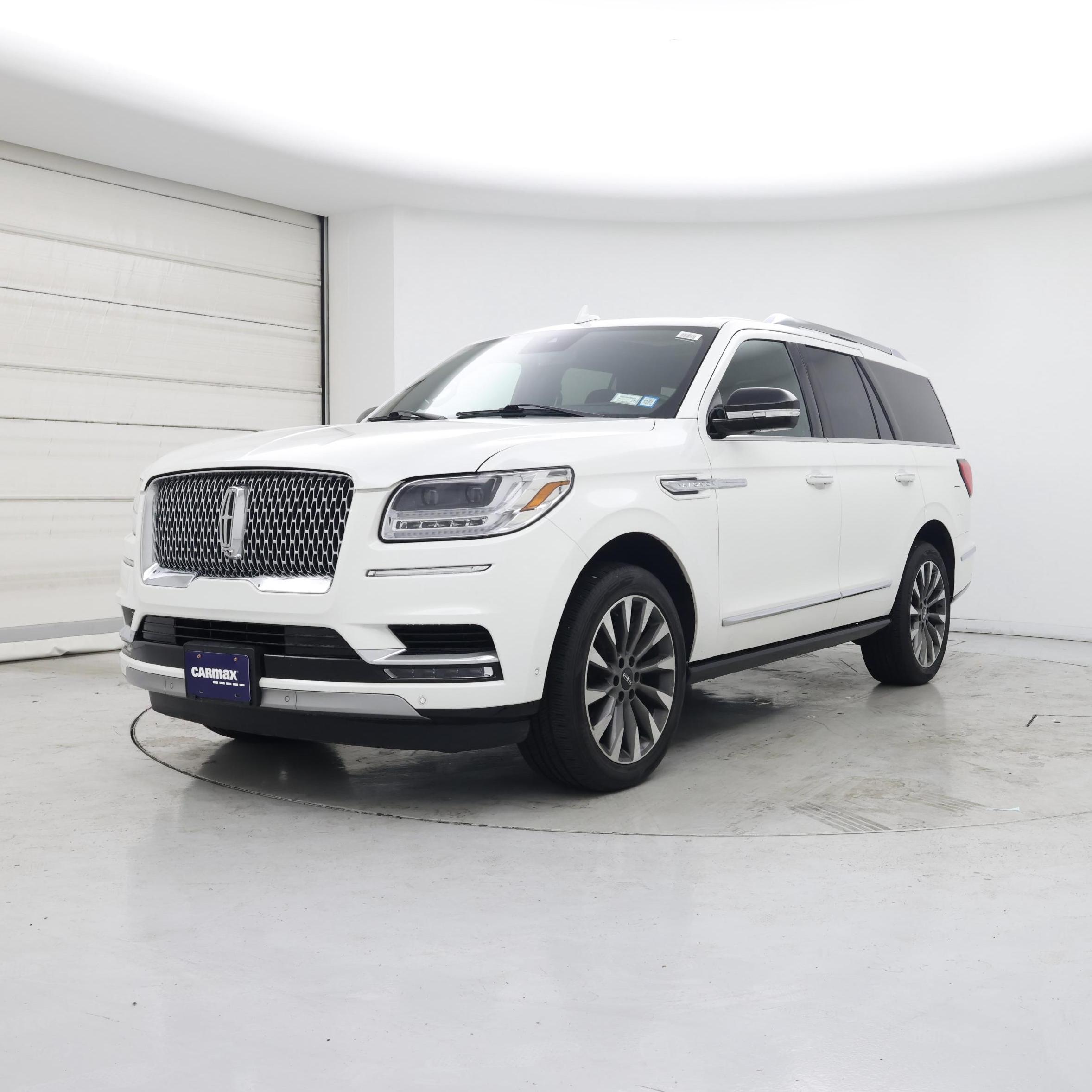 Thumbnail: 2021 Lincoln Navigator - 4