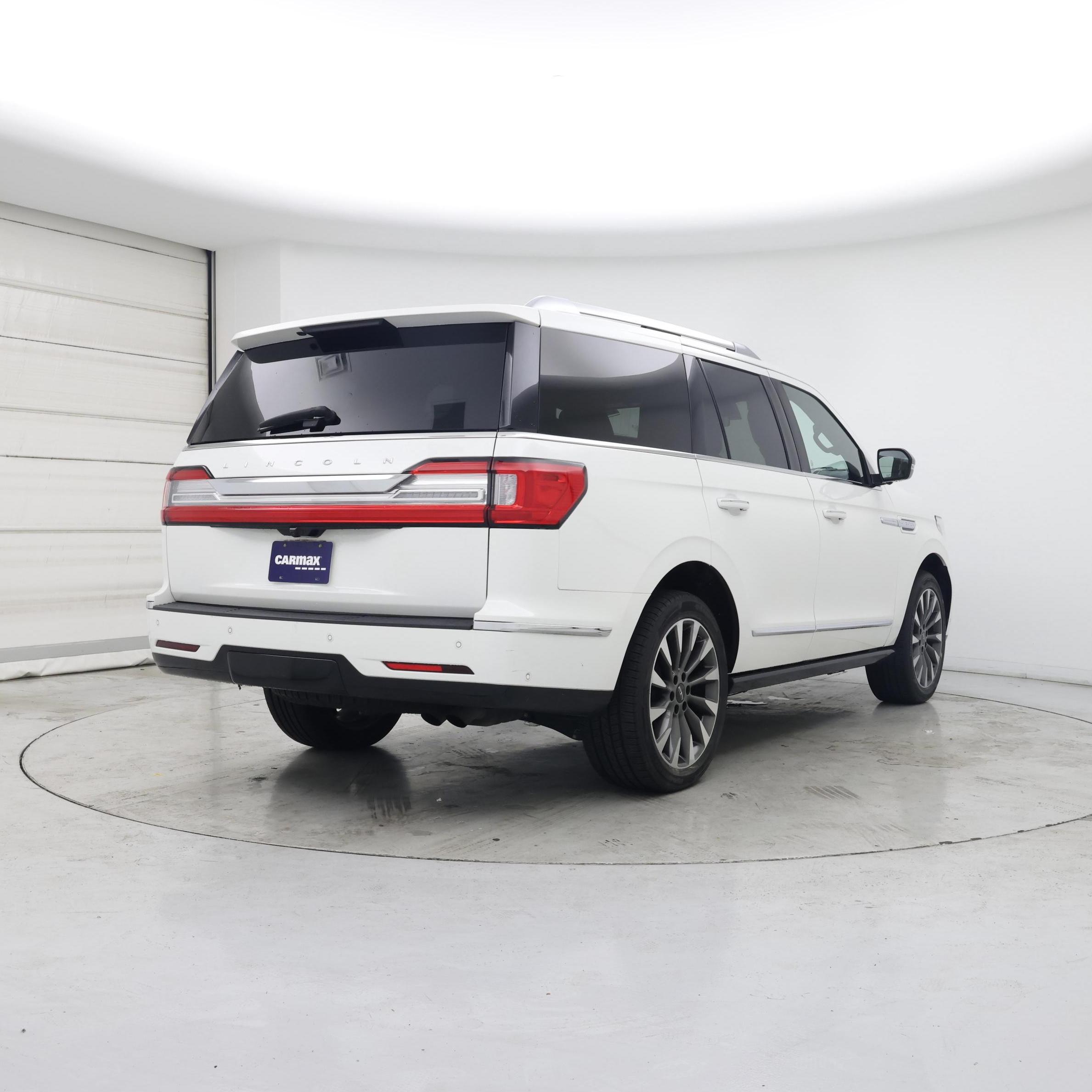 Thumbnail: 2021 Lincoln Navigator - 8