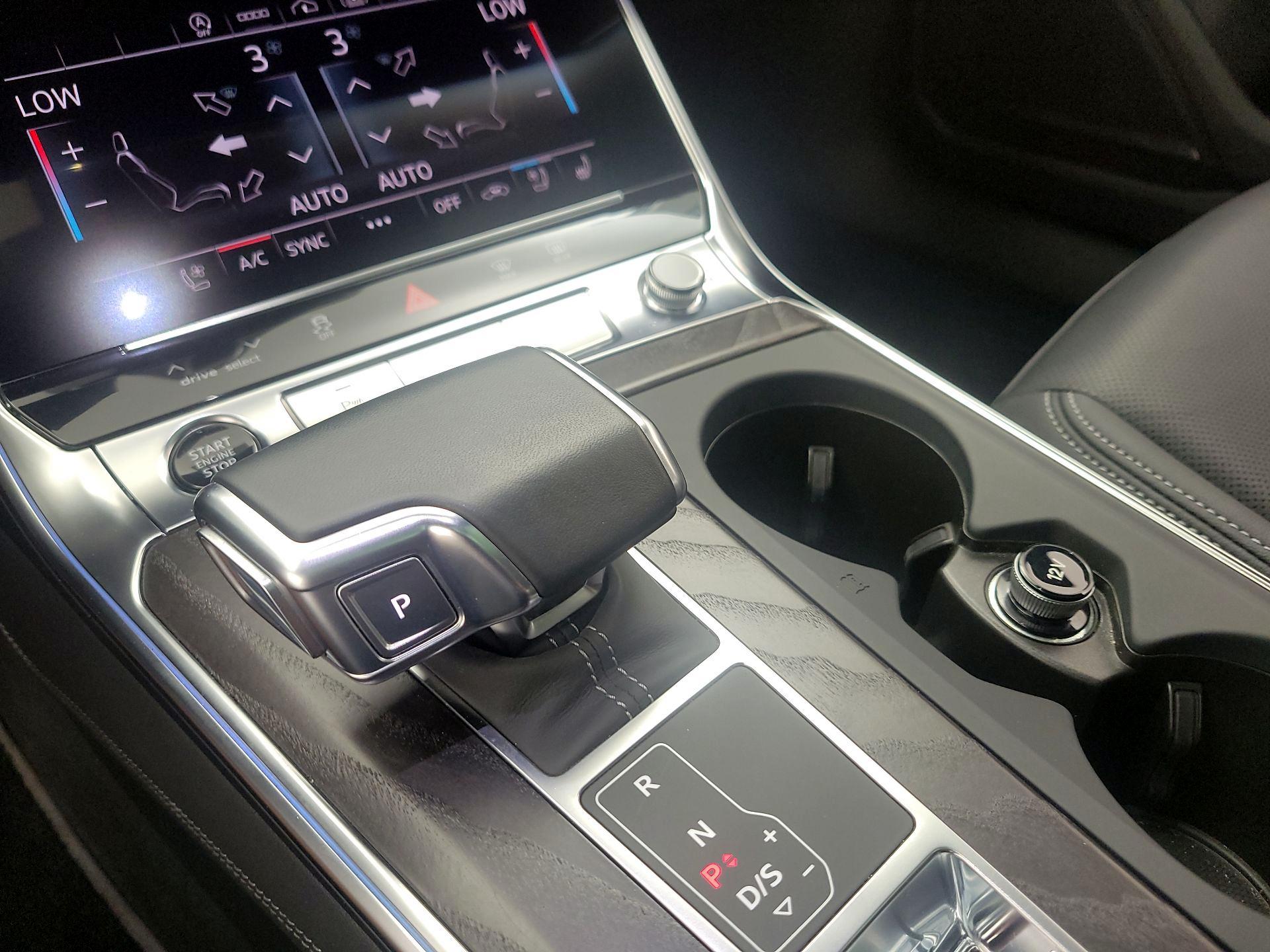 Thumbnail: 2021 Audi A6 - 16