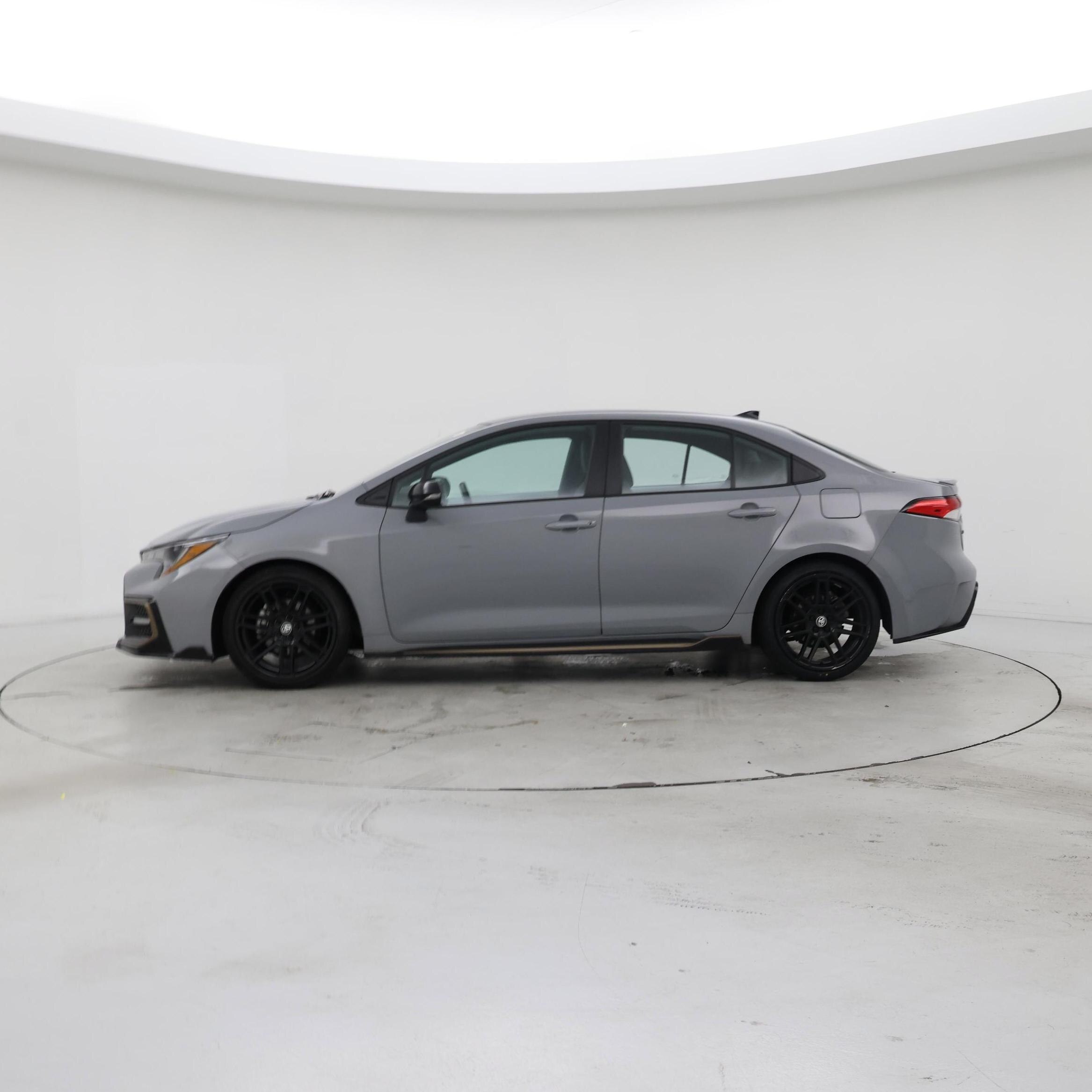 Thumbnail: 2022 Toyota Corolla - 3