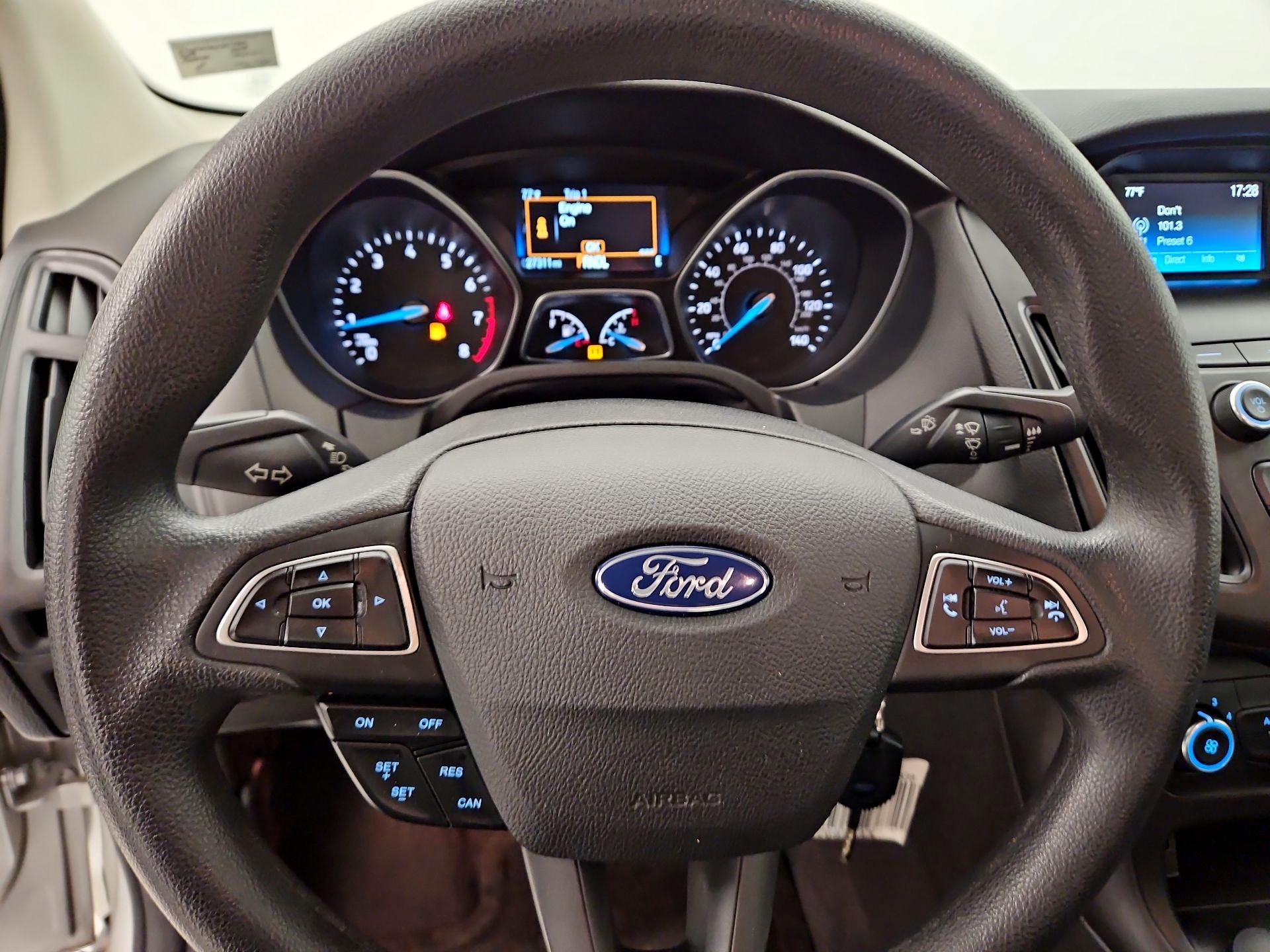 Thumbnail: 2018 Ford Focus - 10