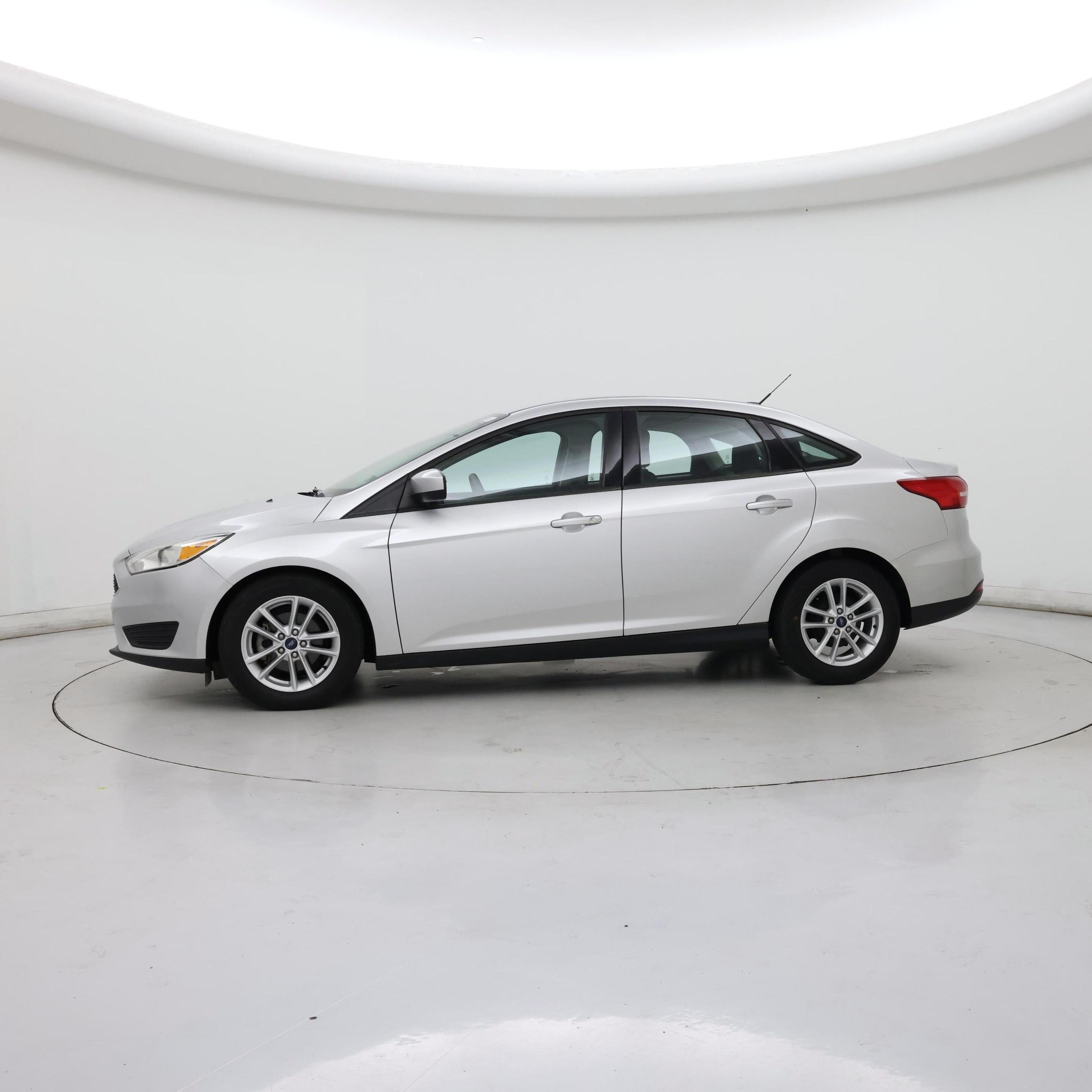 Thumbnail: 2018 Ford Focus - 3