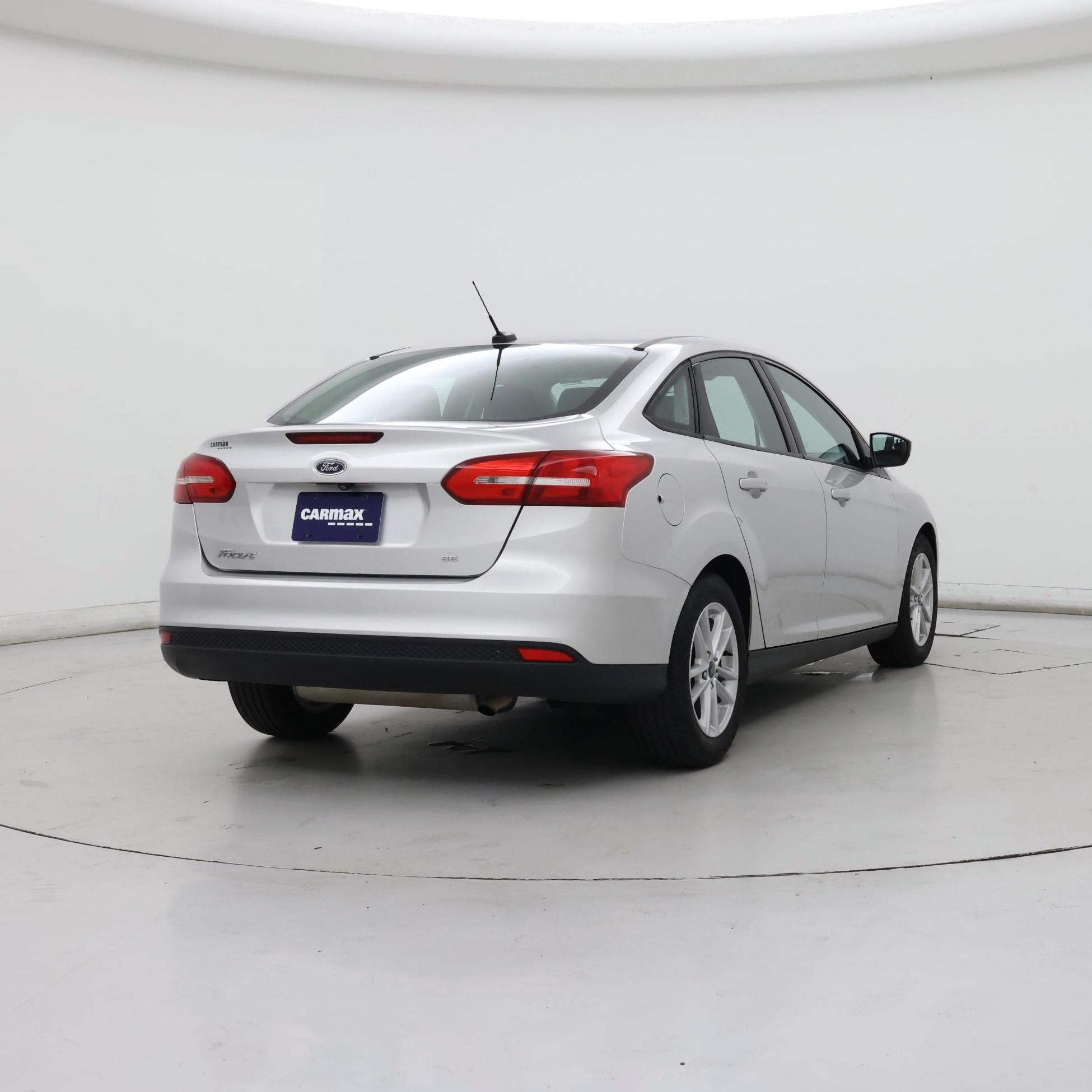 Thumbnail: 2018 Ford Focus - 8