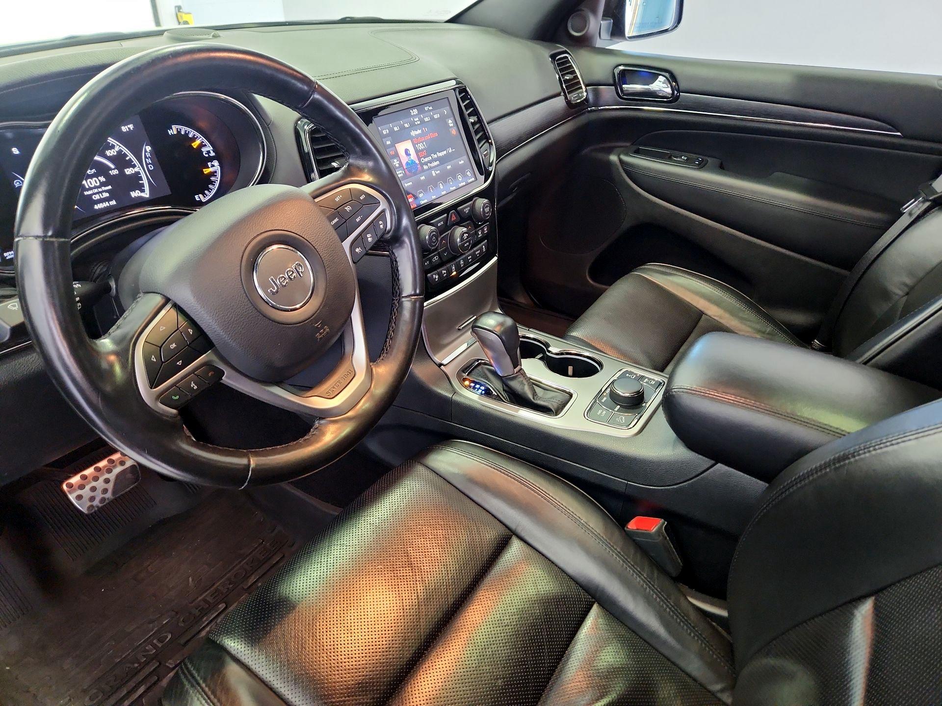 Thumbnail: 2020 Jeep Grand Cherokee - 11
