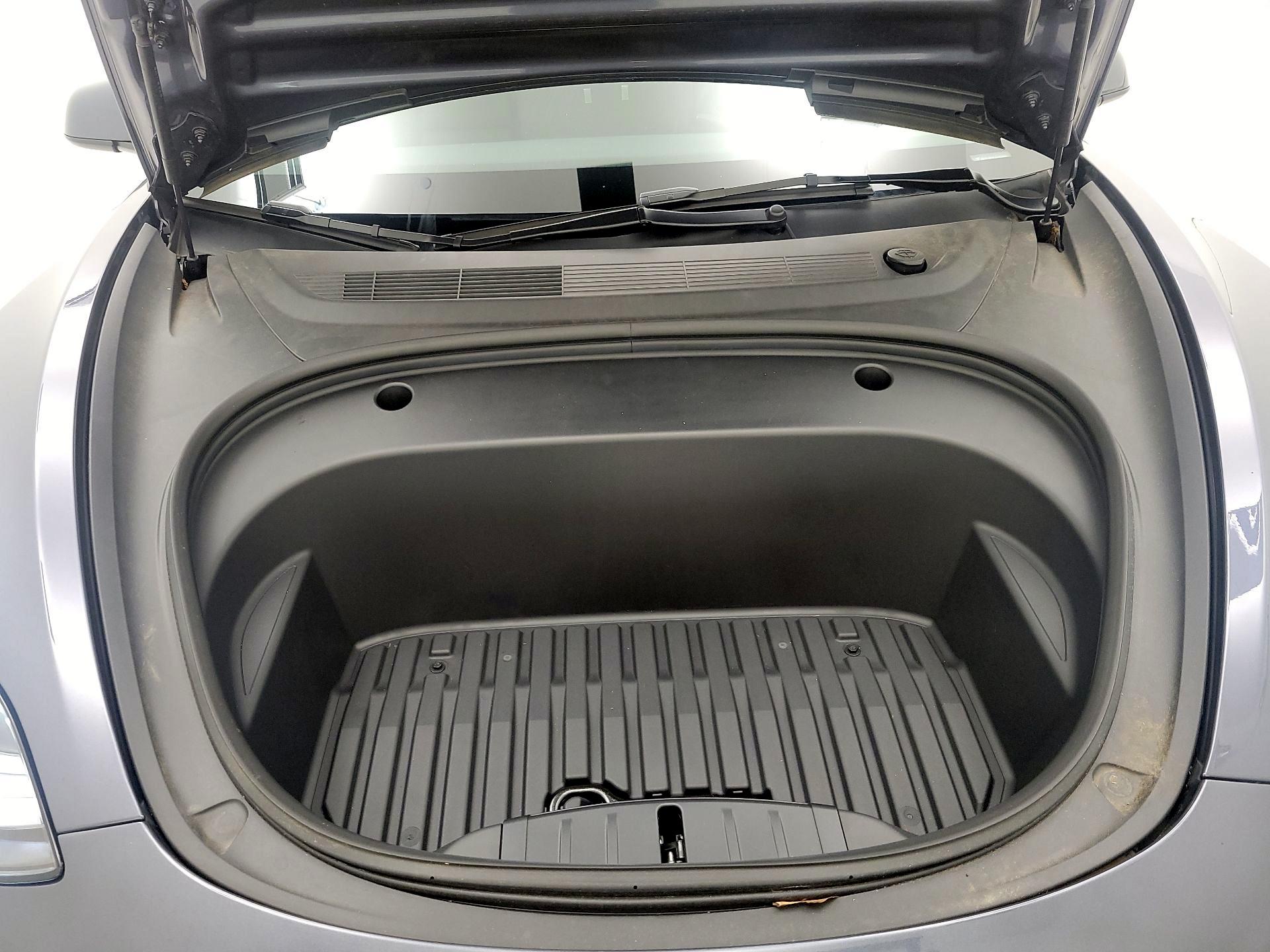 Thumbnail: 2023 Tesla Model 3 - 20