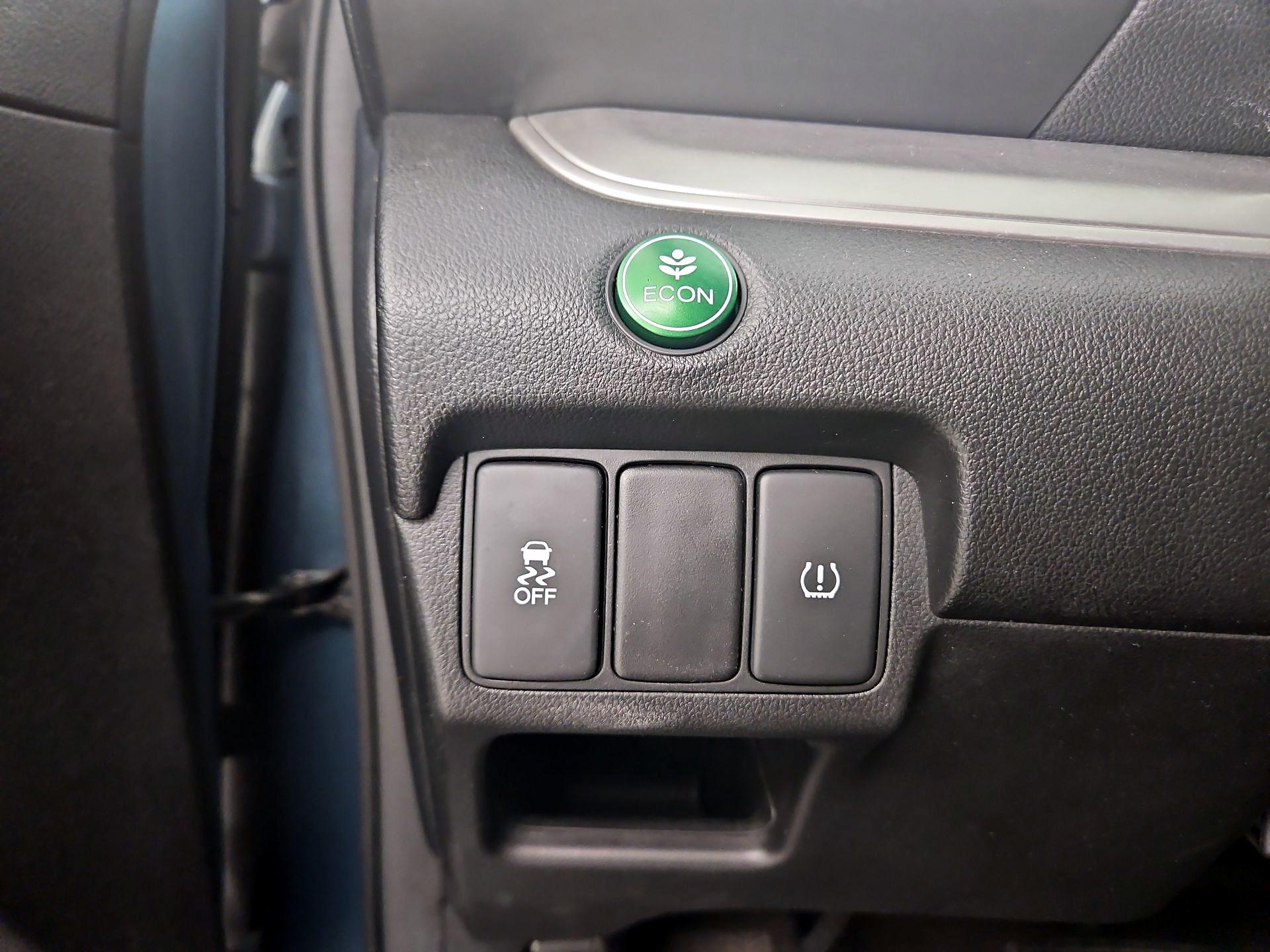 Thumbnail: 2016 Honda CR-V - 13