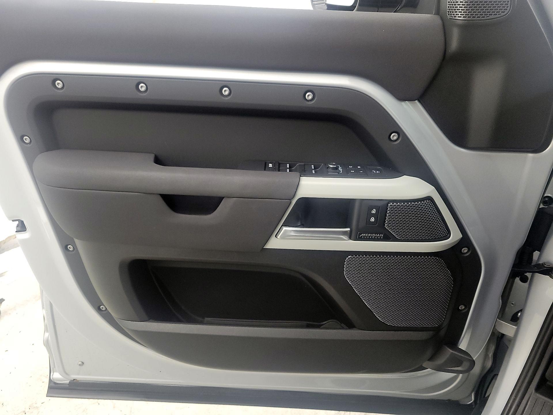 Thumbnail: 2023 Land Rover Defender - 12