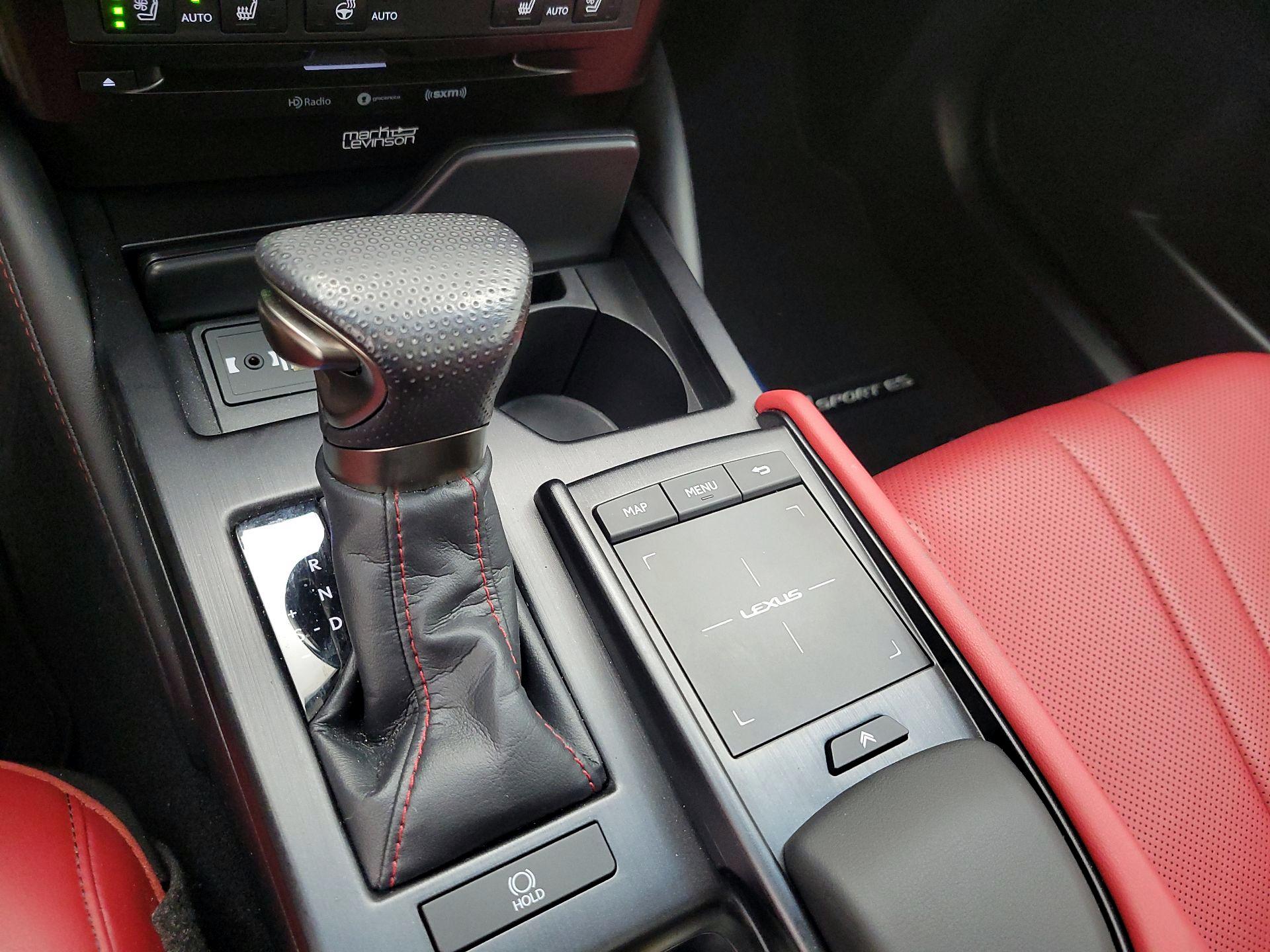 Thumbnail: 2019 Lexus ES - 17