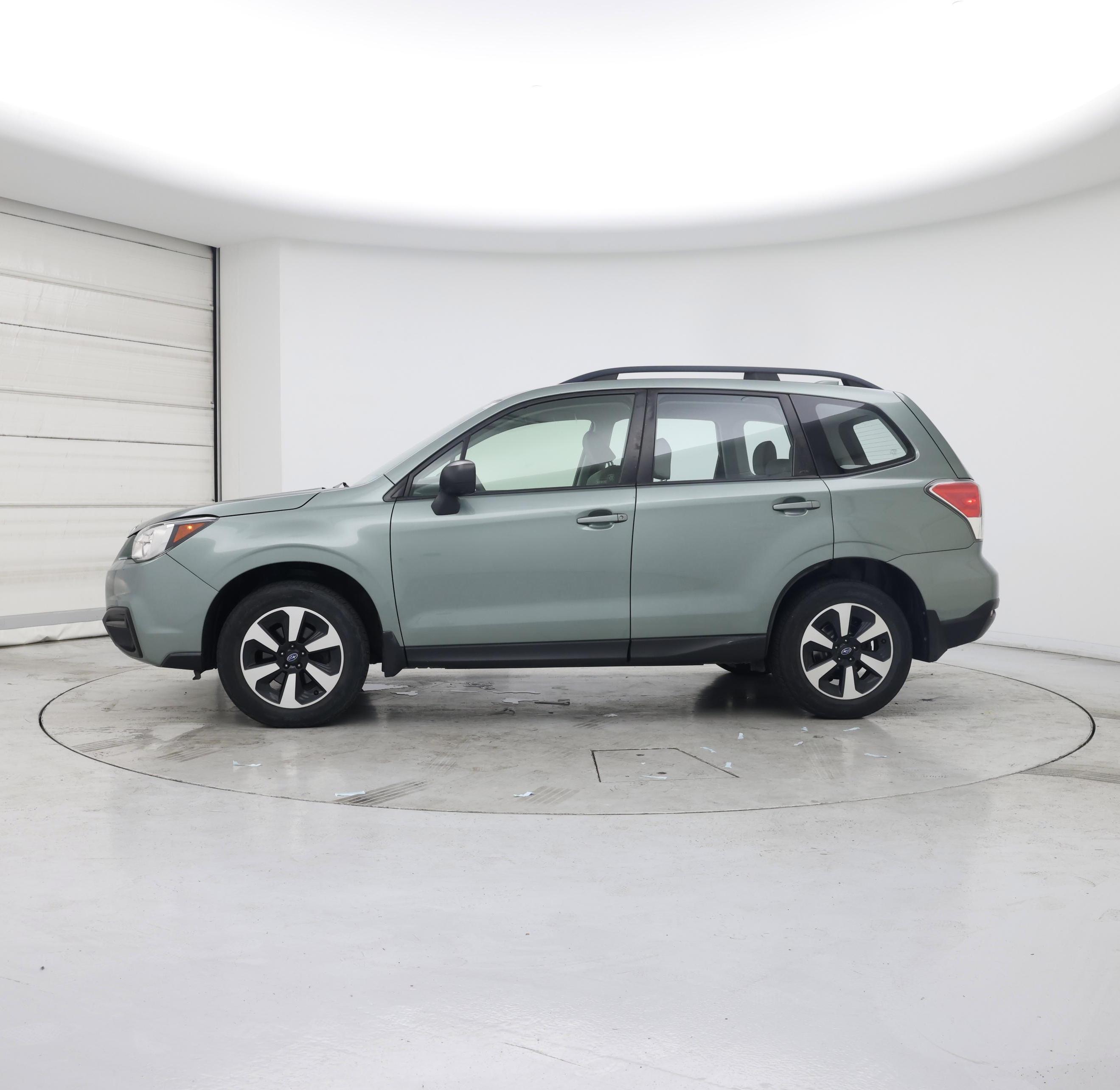 Thumbnail: 2018 Subaru Forester - 3