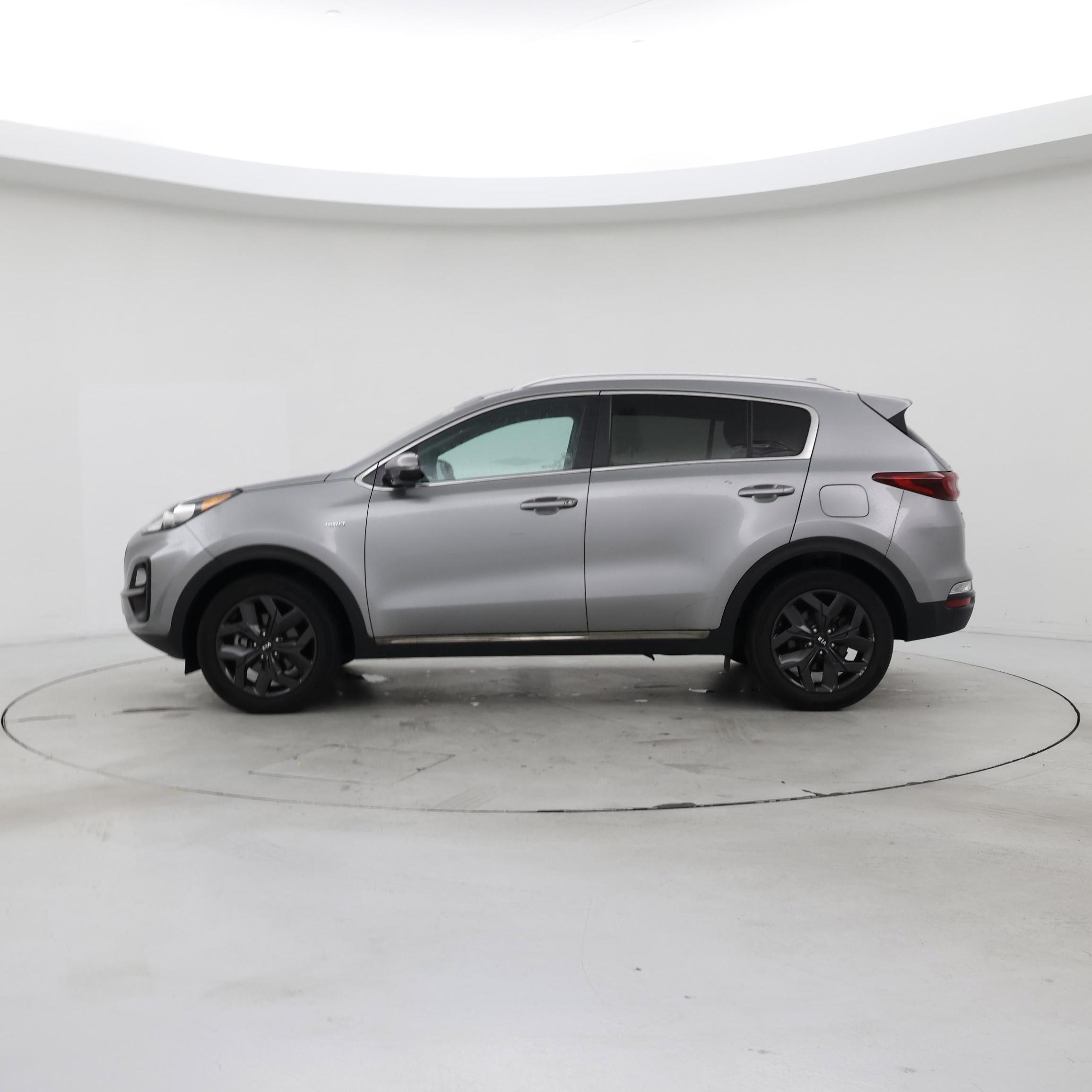 Thumbnail: 2020 Kia Sportage - 3